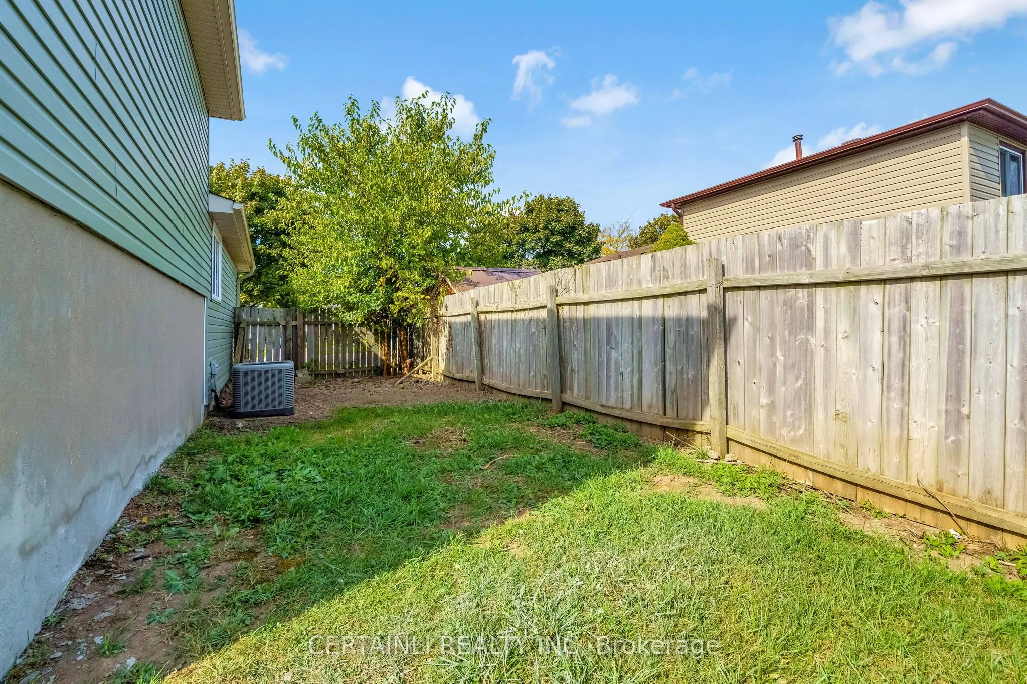 108 Sundridge Crescent