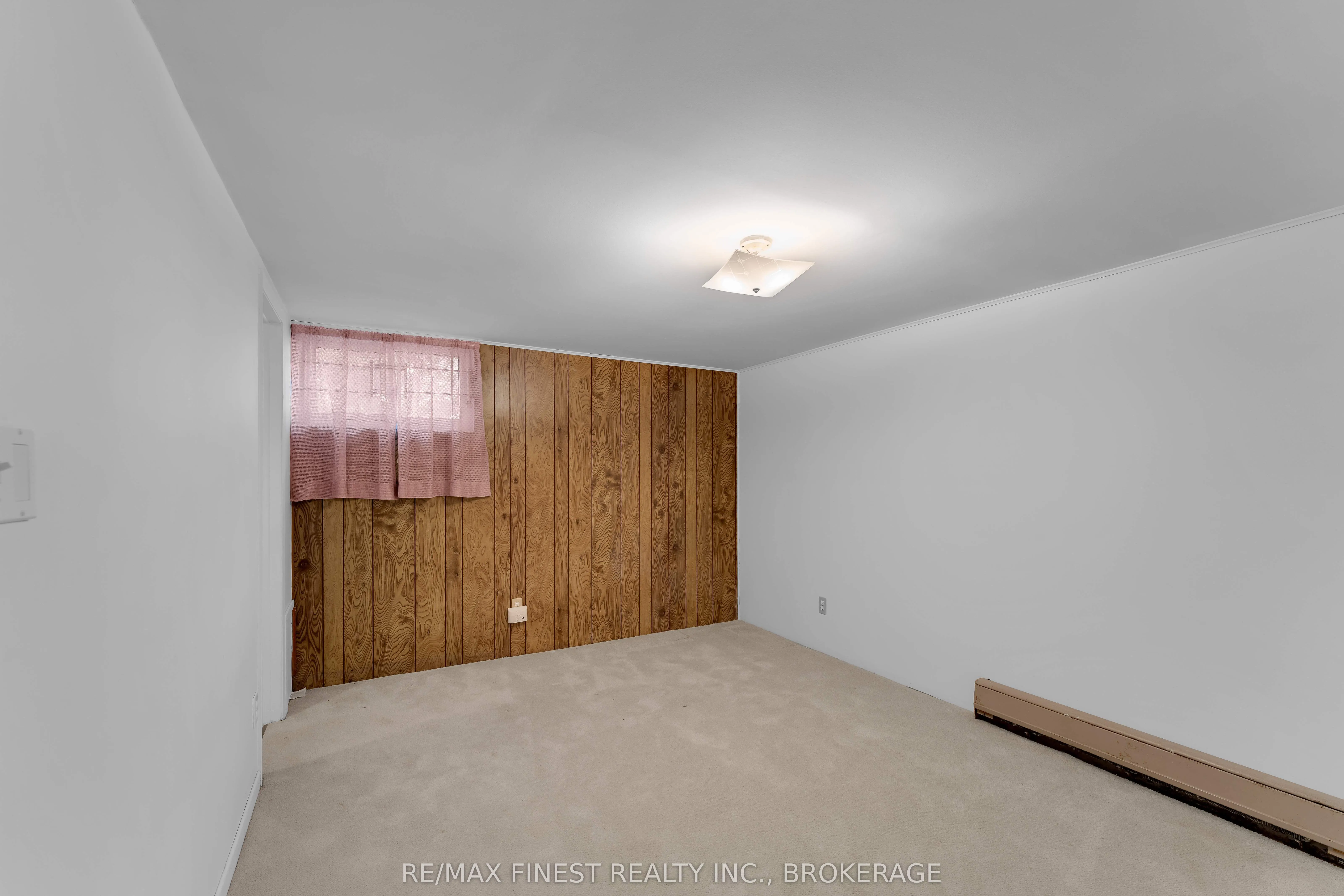 85 Holland Crescent