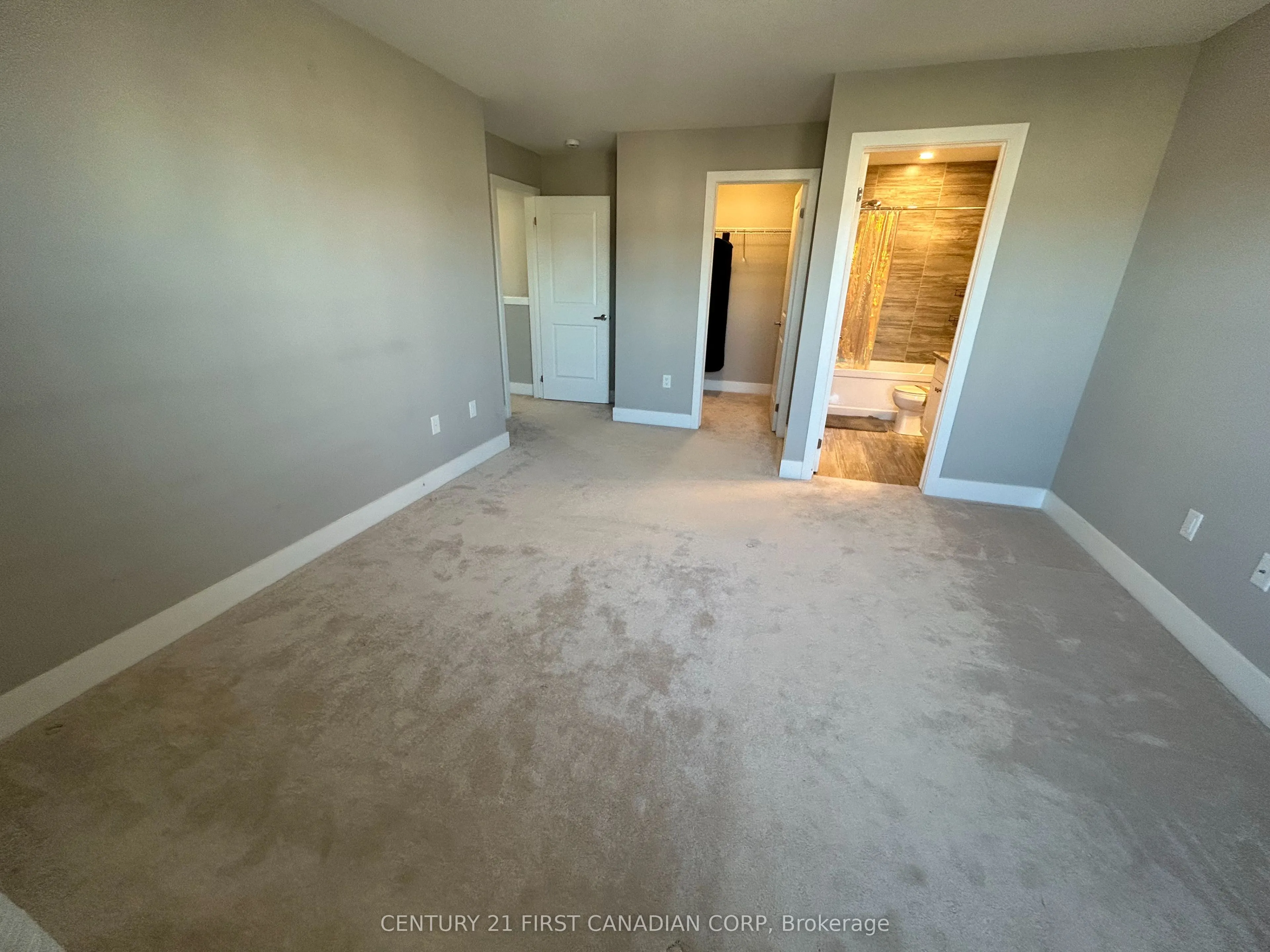 1960 Dalmagarry Road, #11