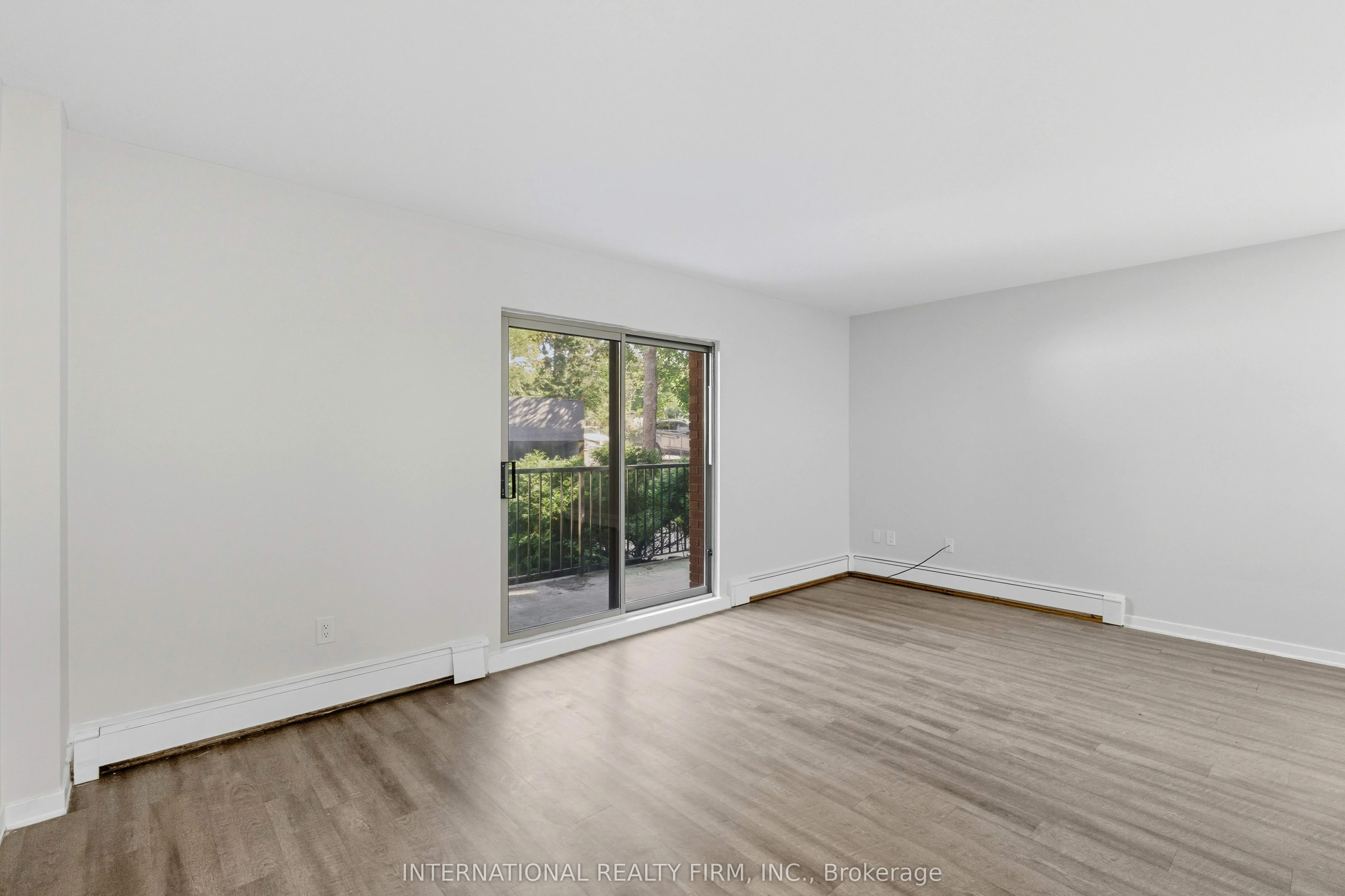 103 Emerald Street S