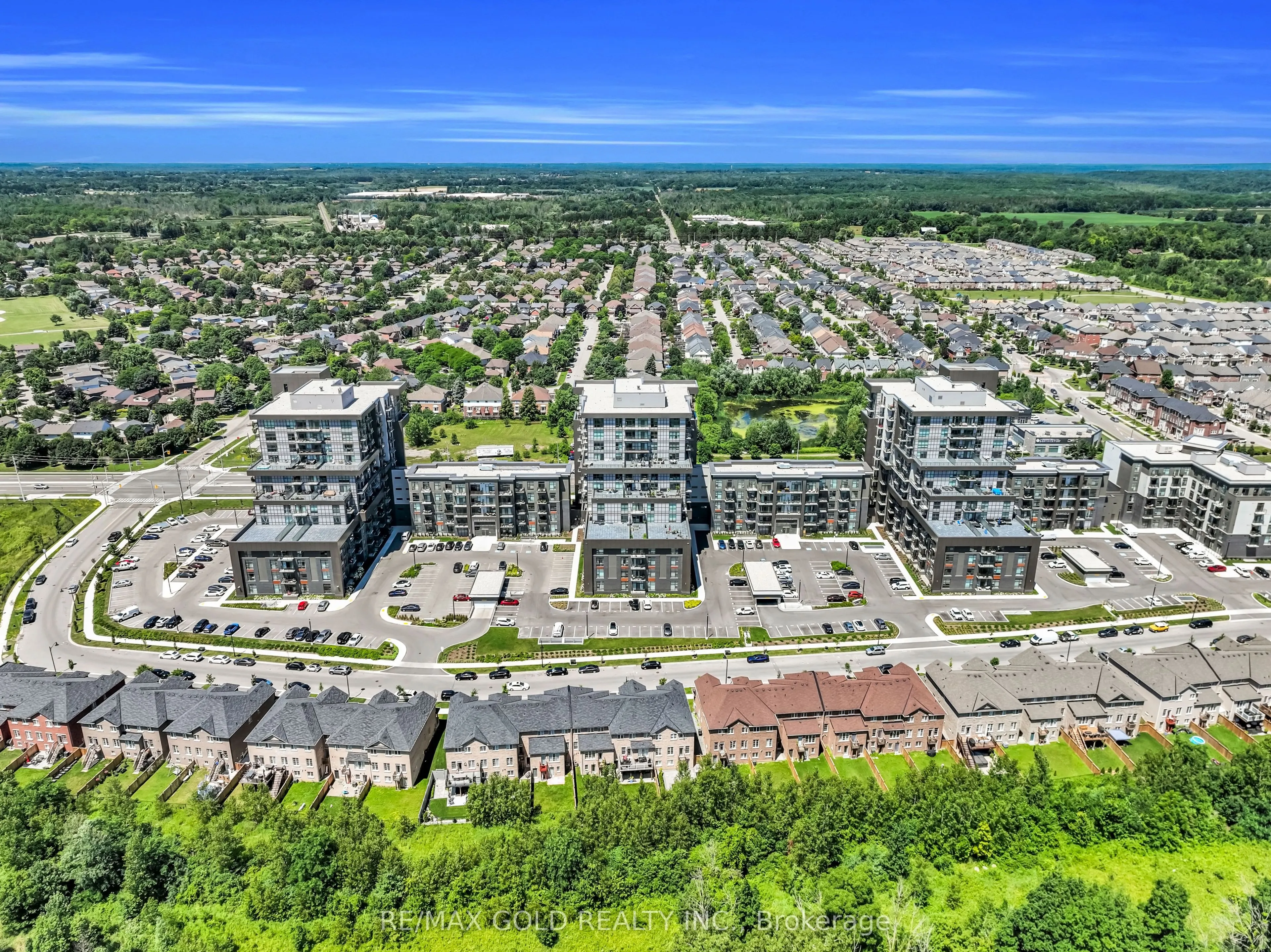 460 Dundas Street E, #402