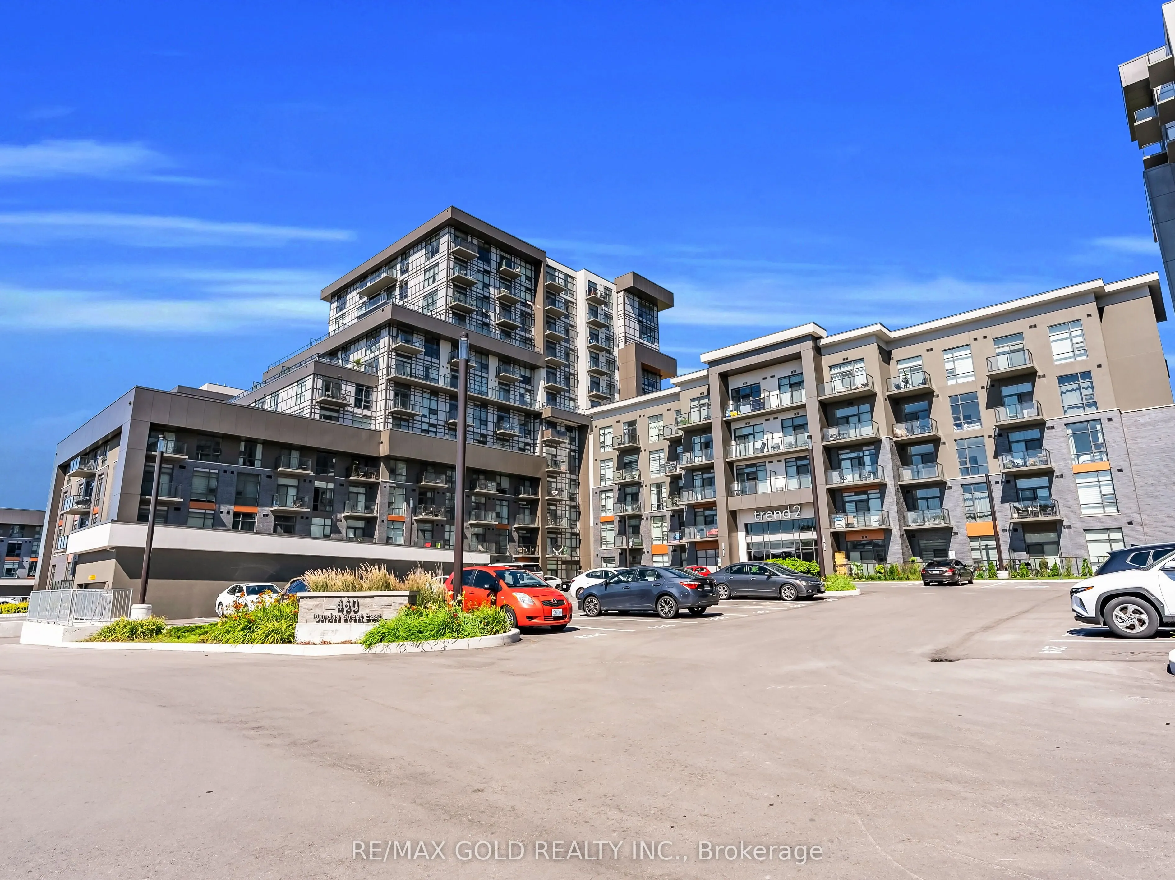 460 Dundas Street E, #402