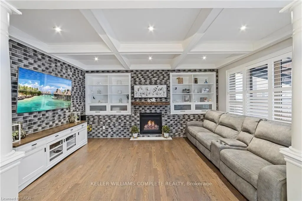 24 MACBEAN Crescent