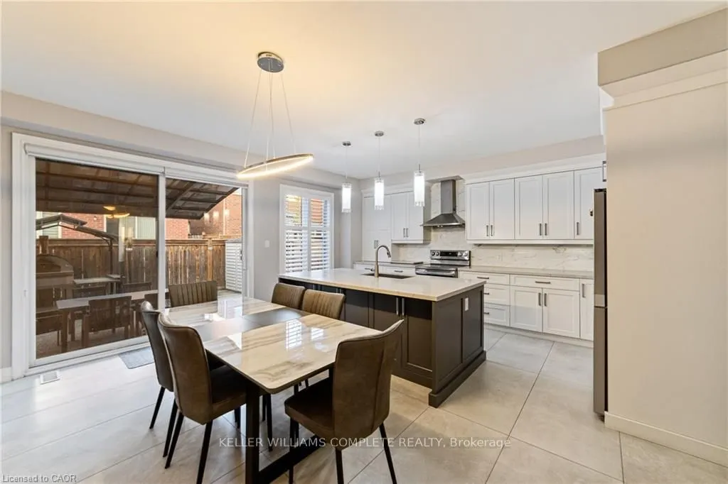 24 MACBEAN Crescent