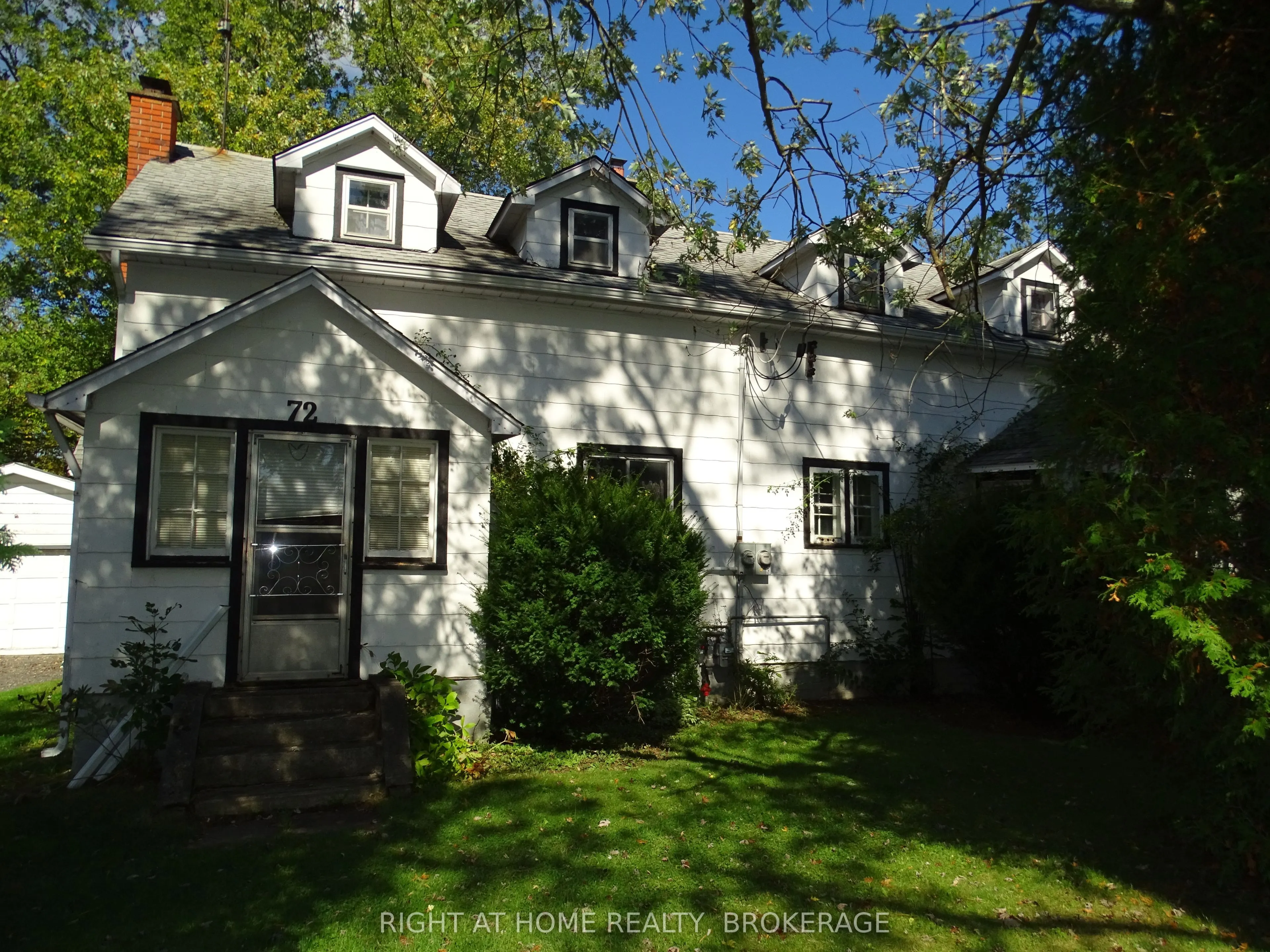 72 Bridge Street W