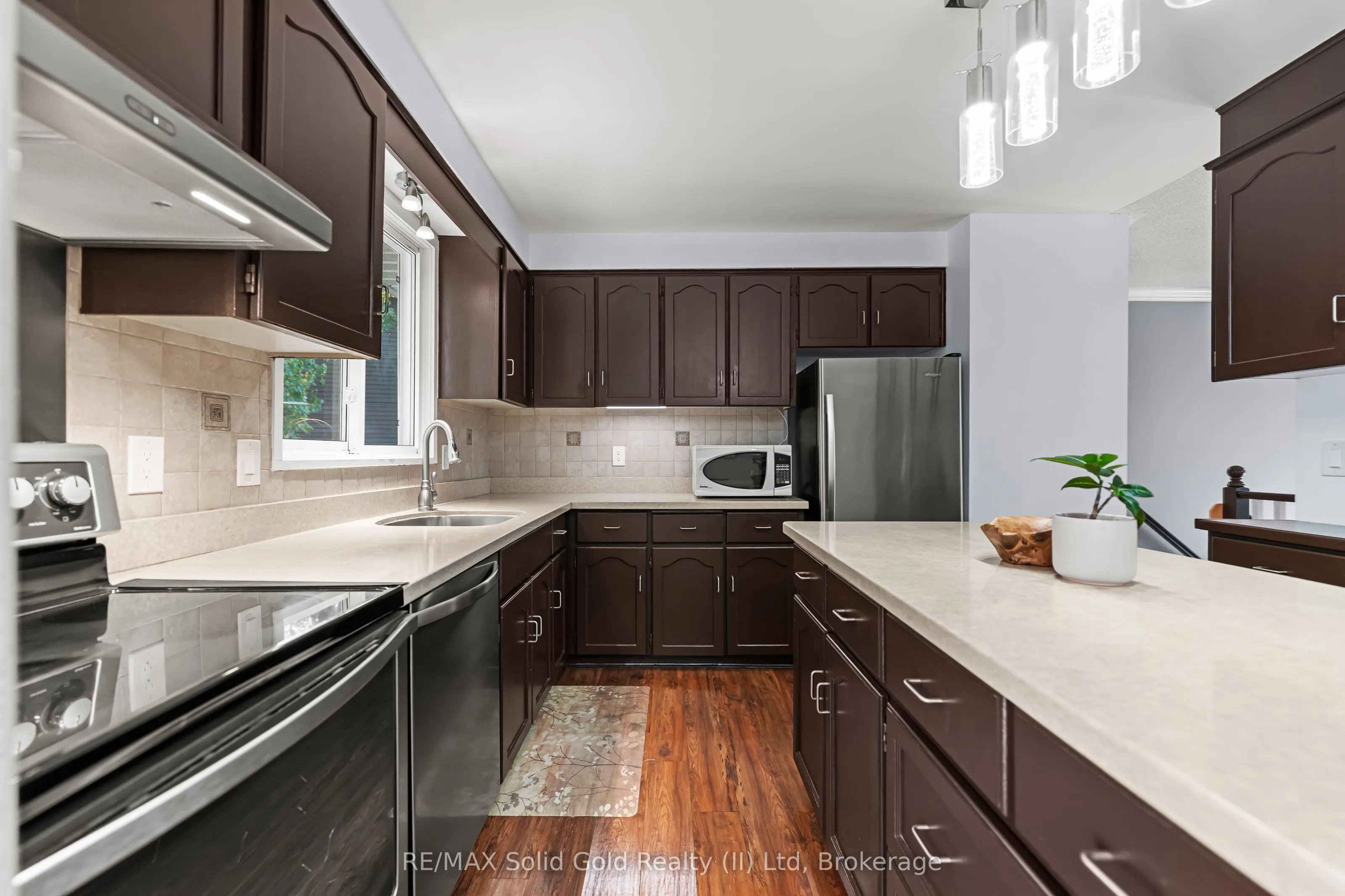 37 Thornhill Drive