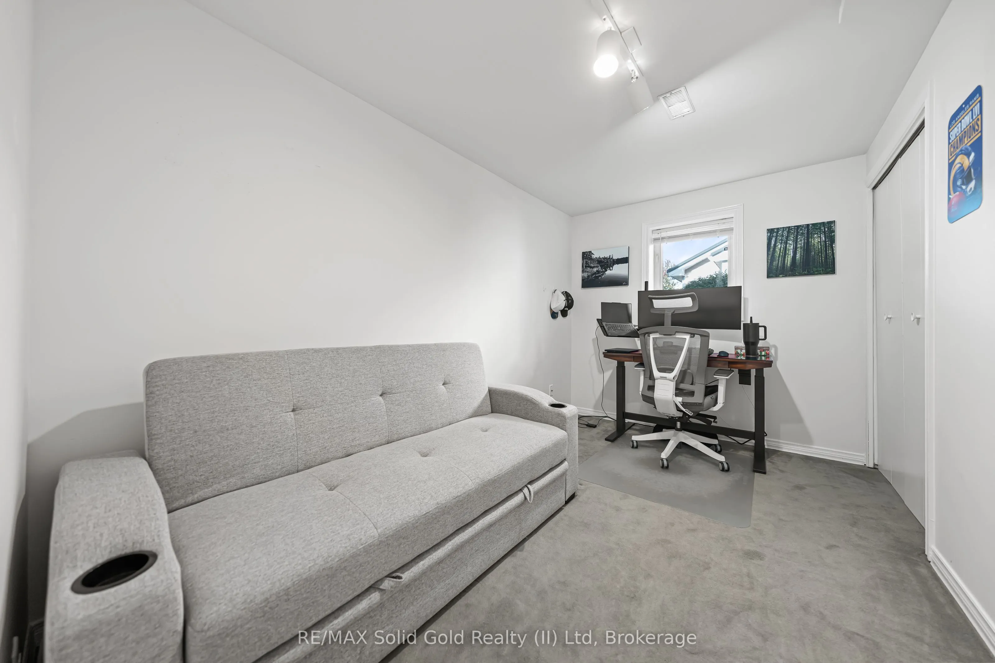 37 Thornhill Drive