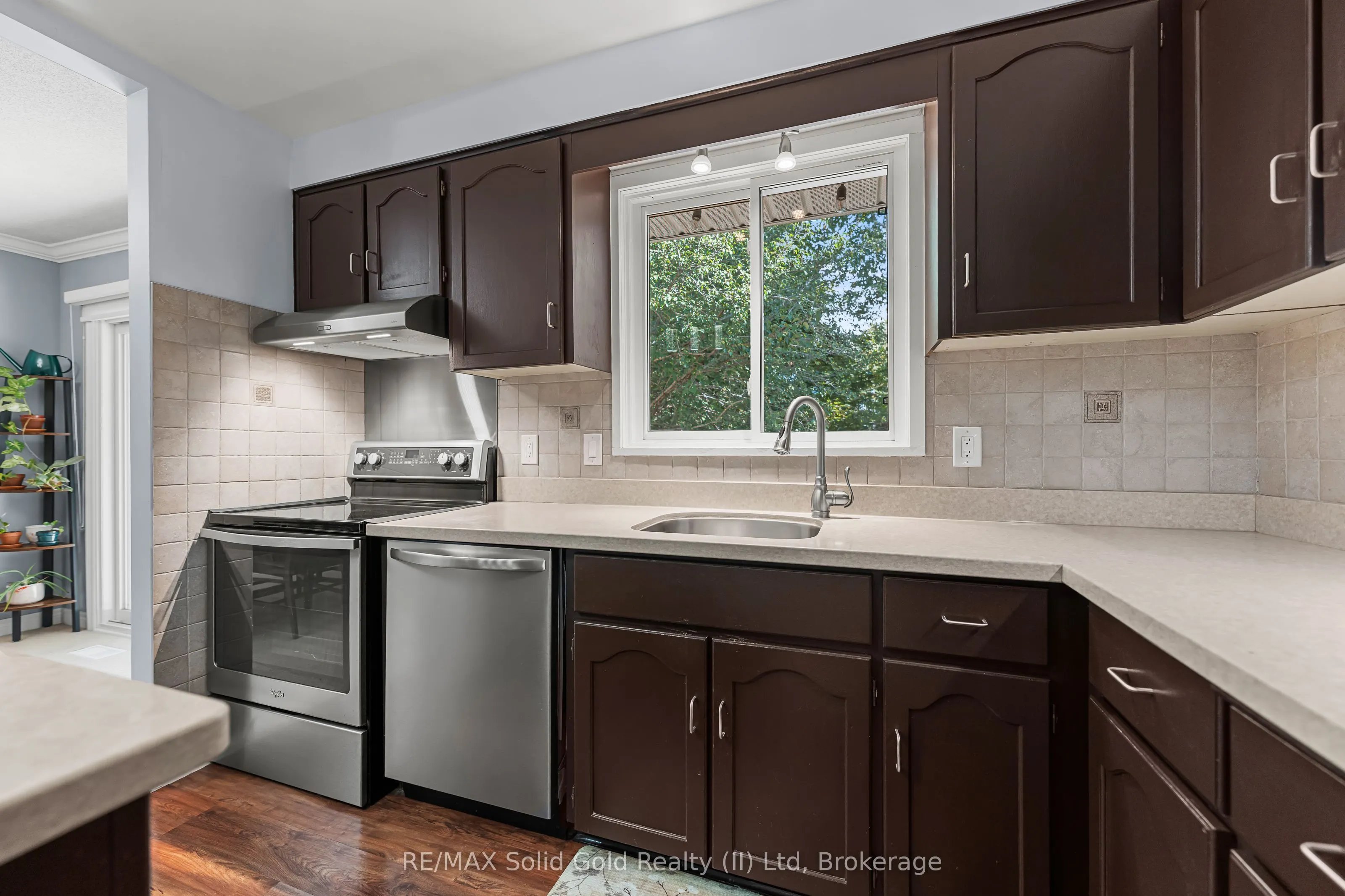37 Thornhill Drive