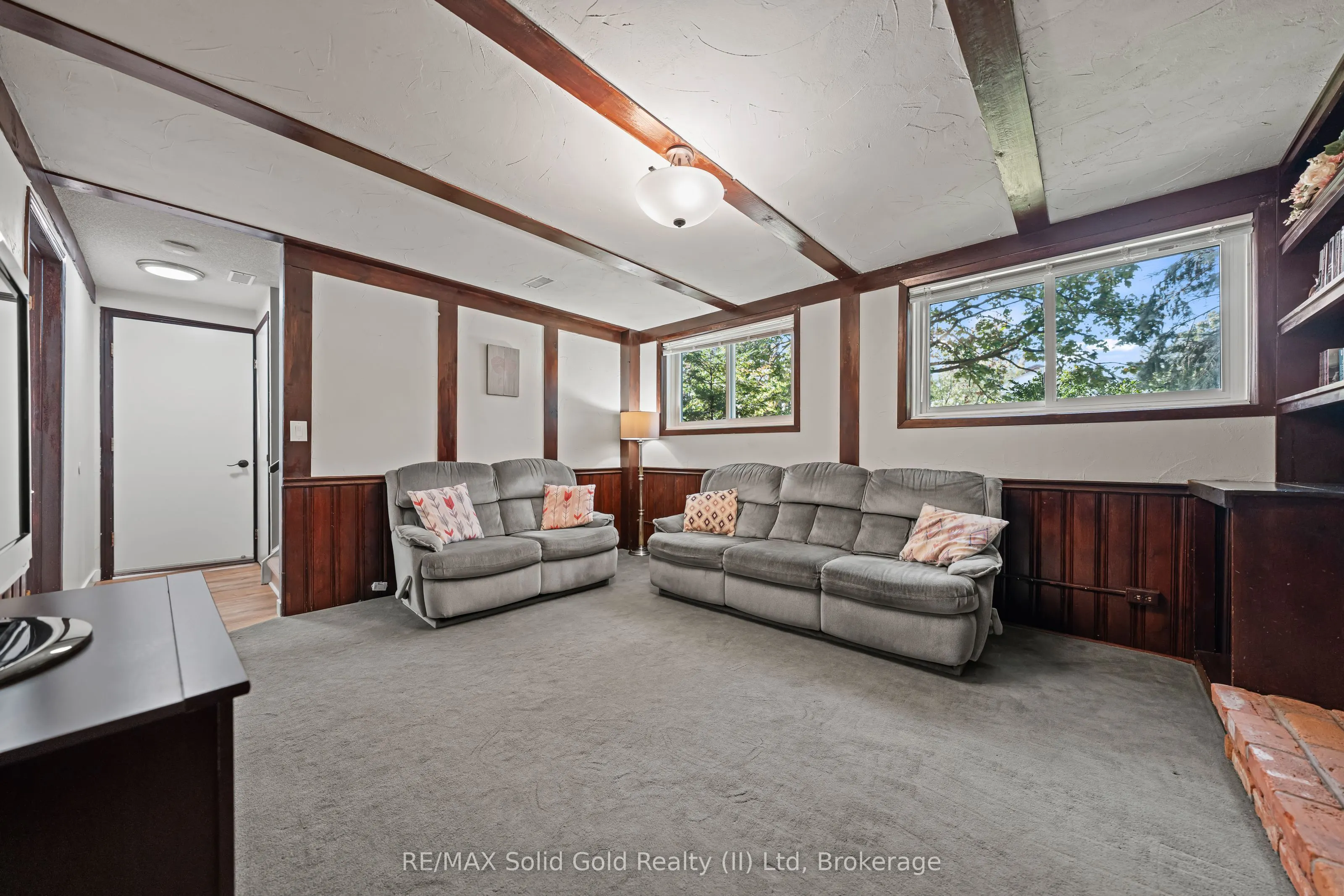37 Thornhill Drive