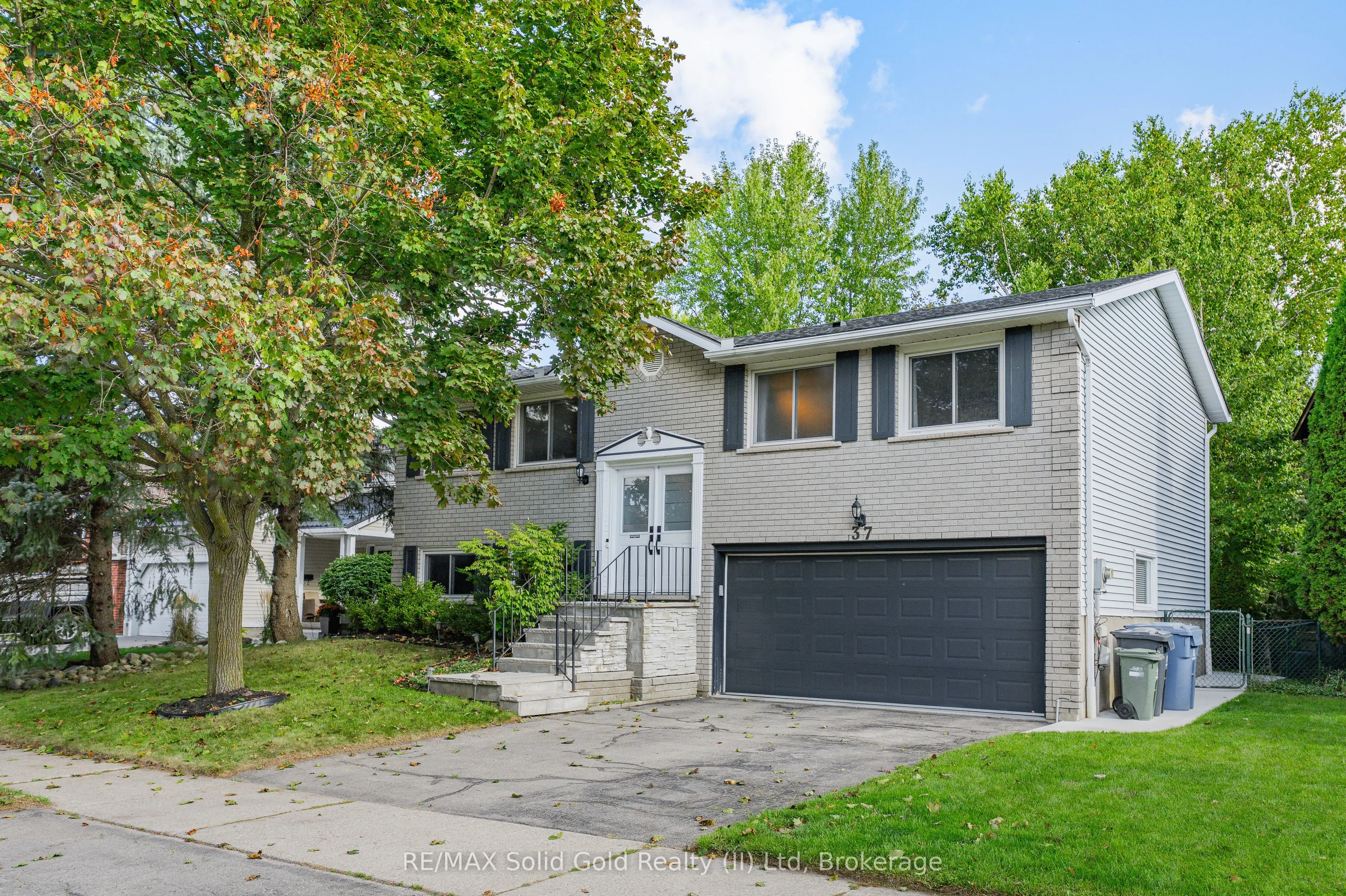 37 Thornhill Drive