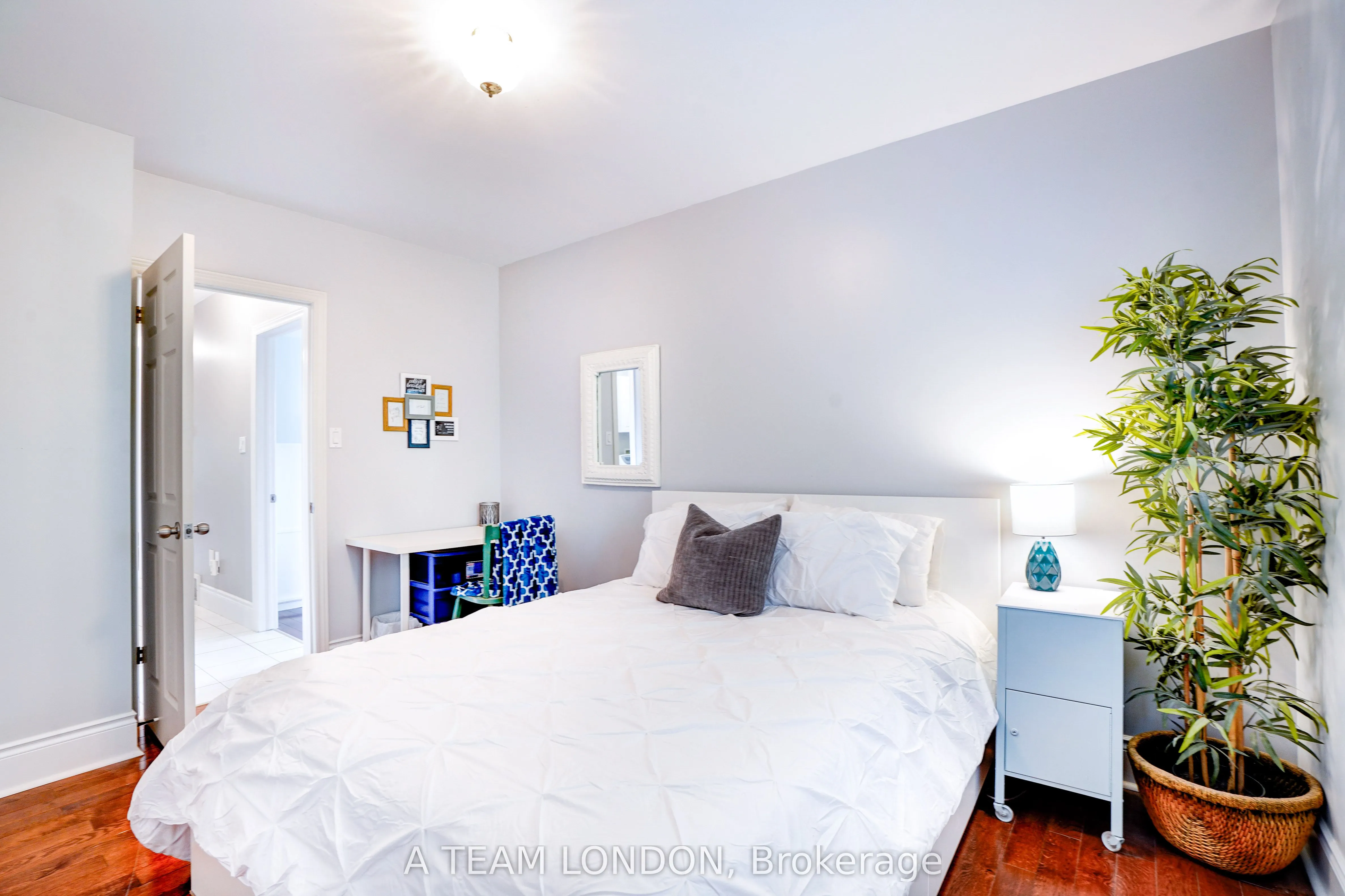 12 Huntington Terrace