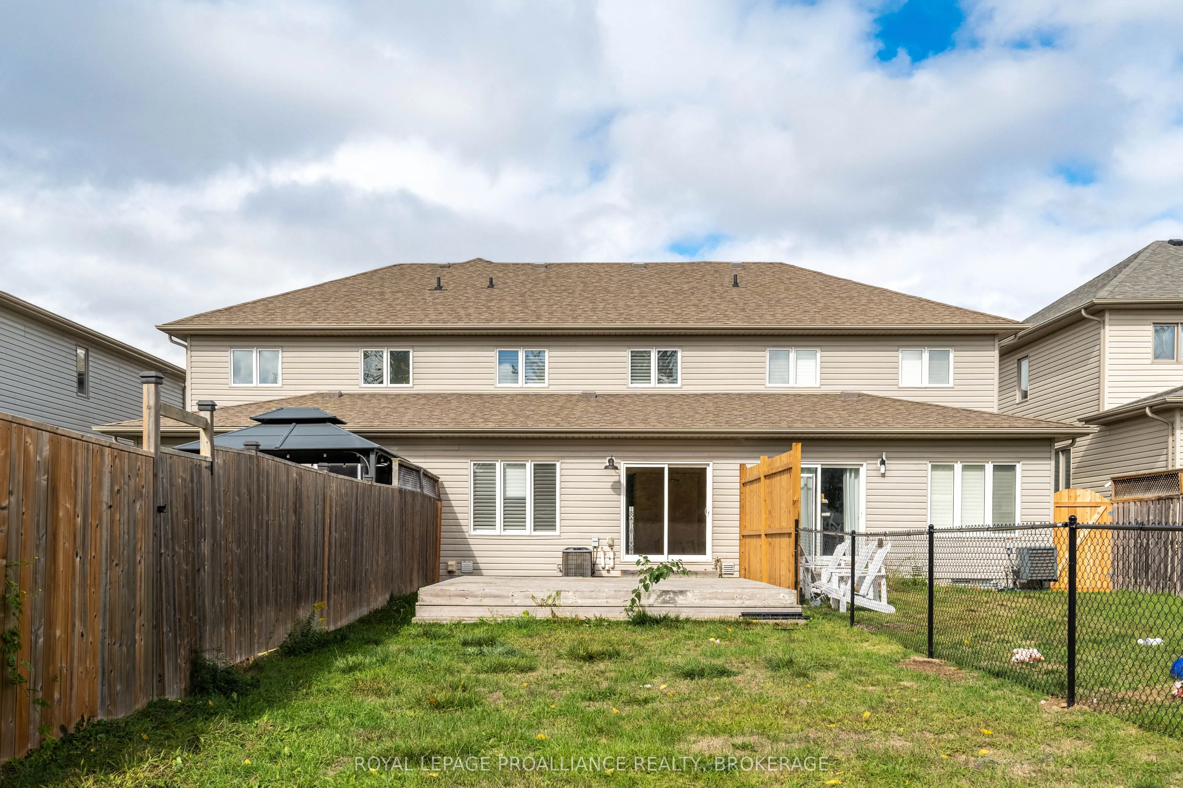 909 Blossom Street