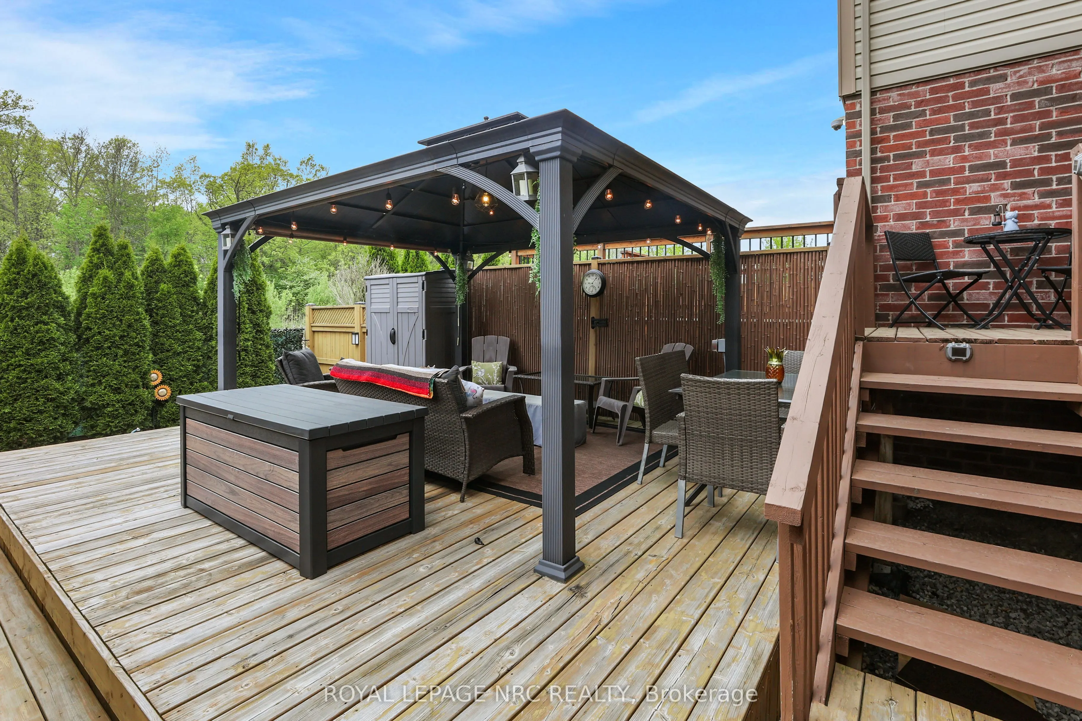 8681 Dogwood Crescent