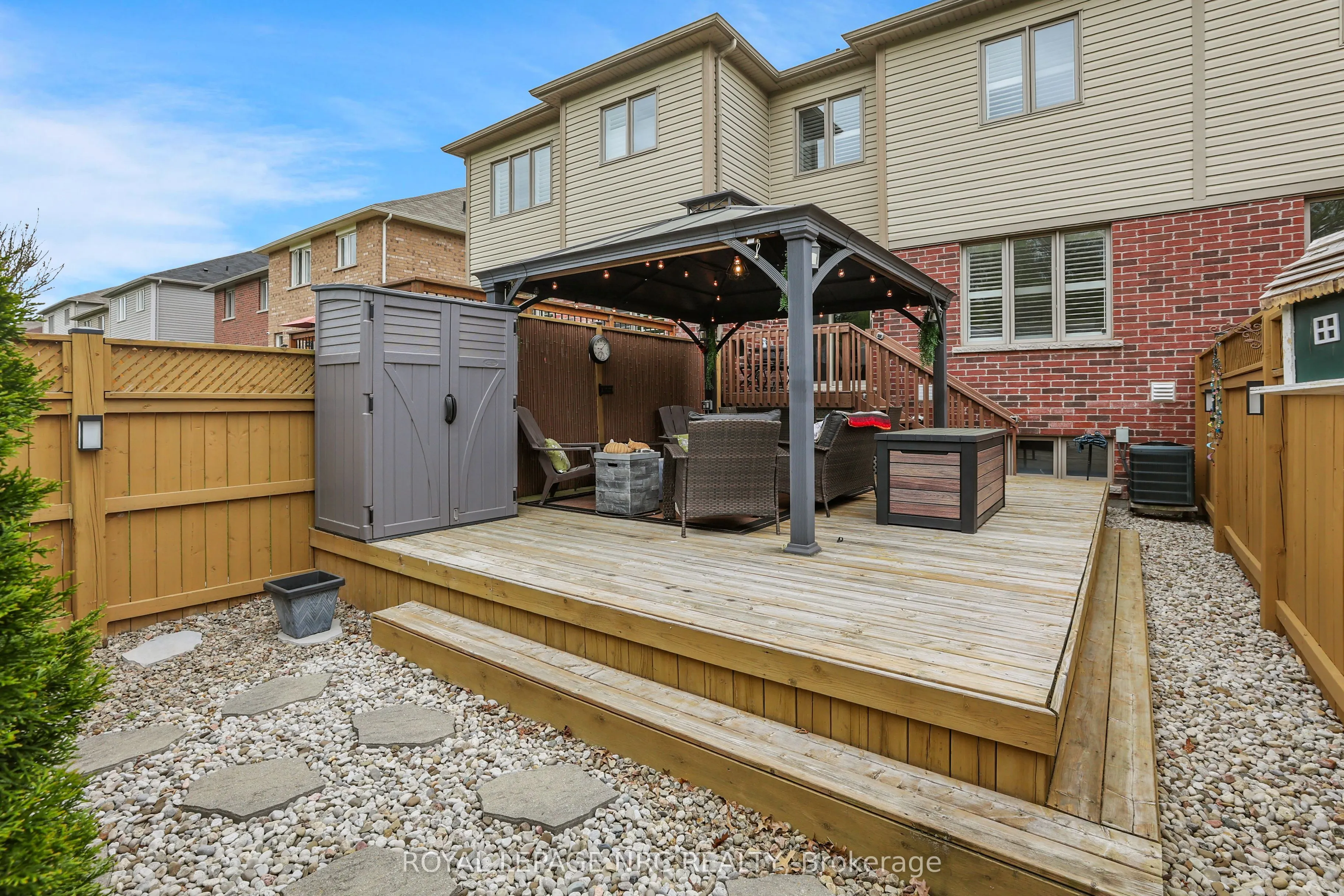 8681 Dogwood Crescent