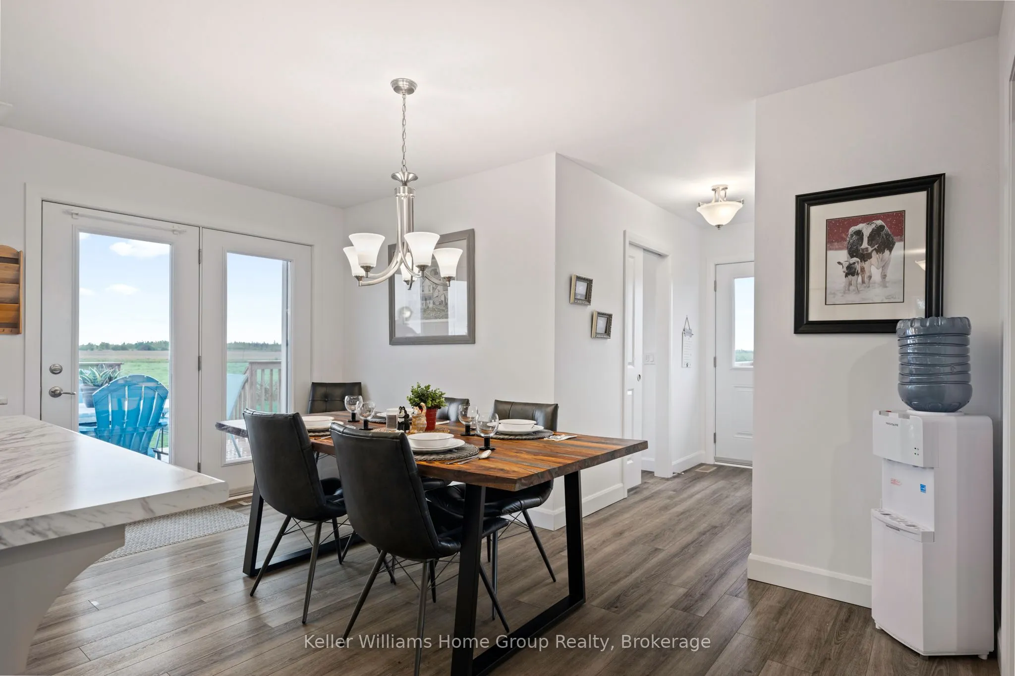 244274 5 Sideroad