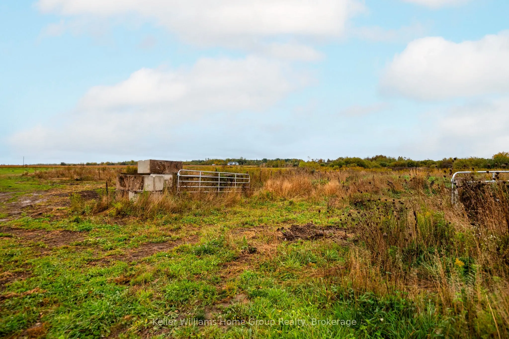 244274 5 Sideroad