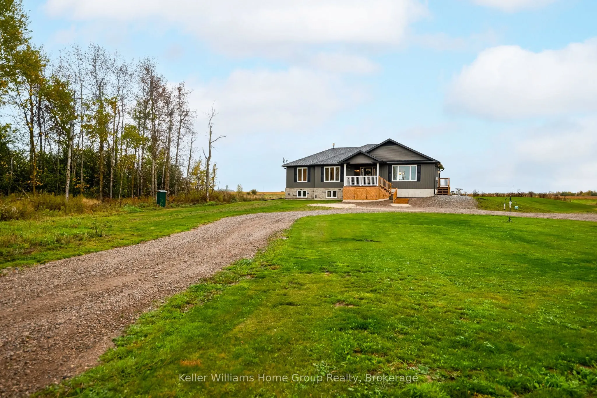 244274 5 Sideroad