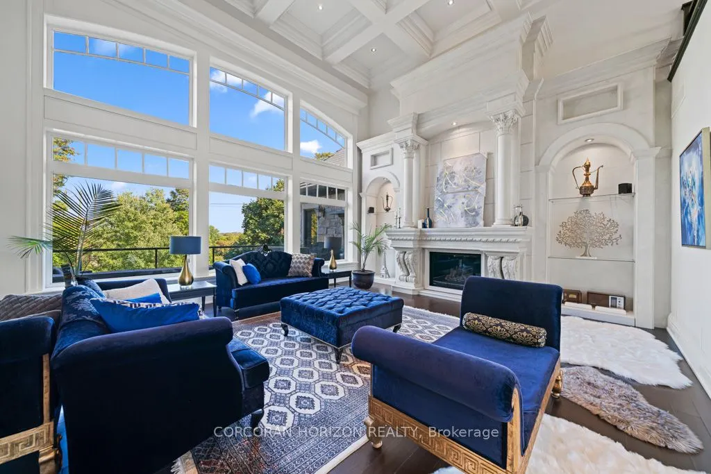 546 Woolwich Place