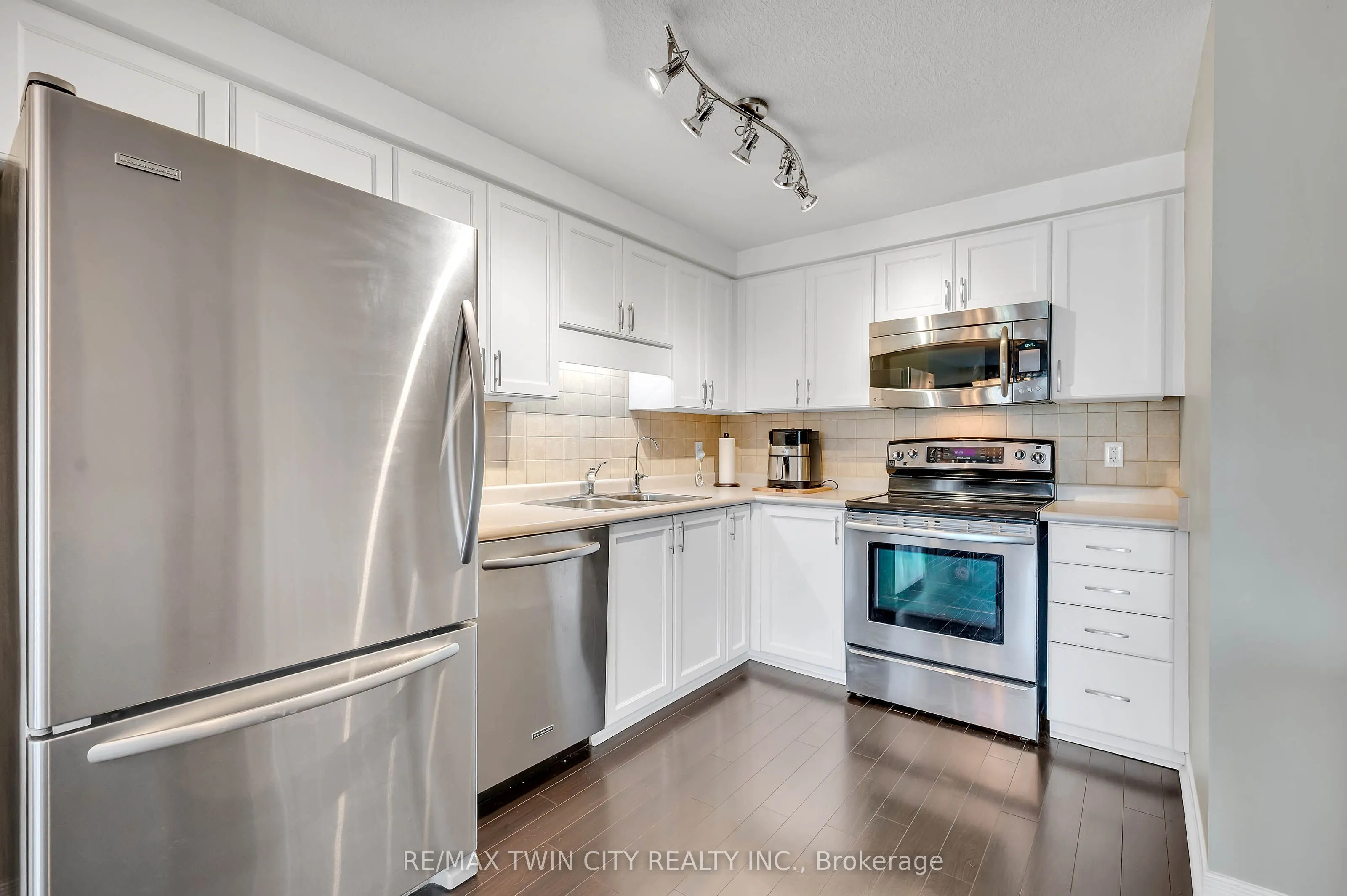 205 Snowdrop Crescent