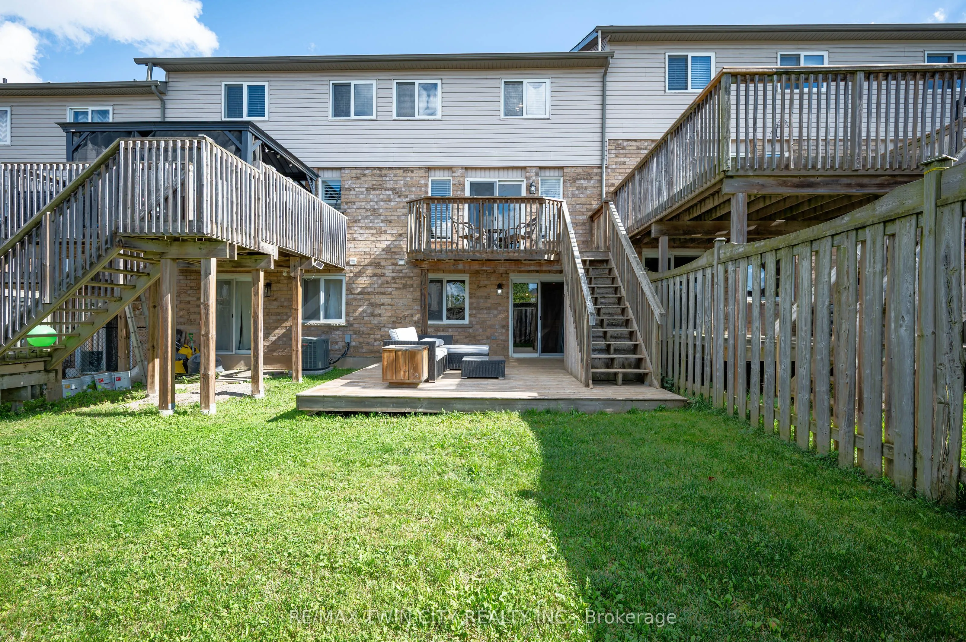 205 Snowdrop Crescent