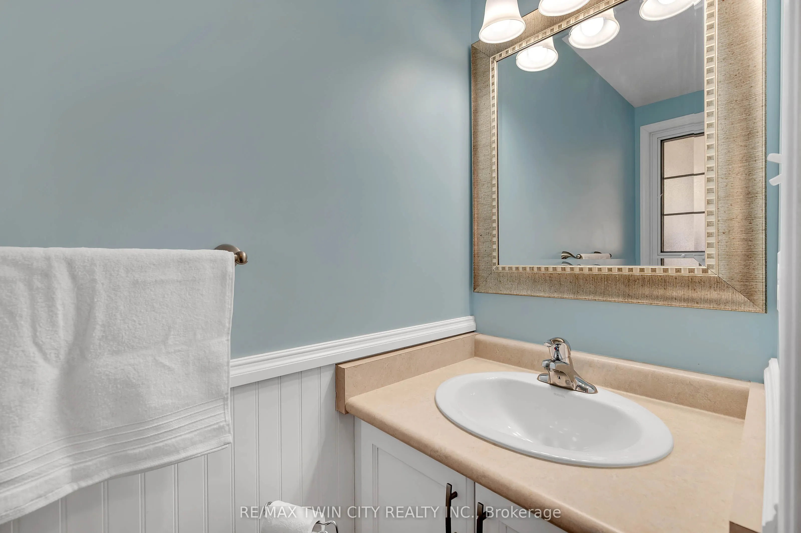 205 Snowdrop Crescent