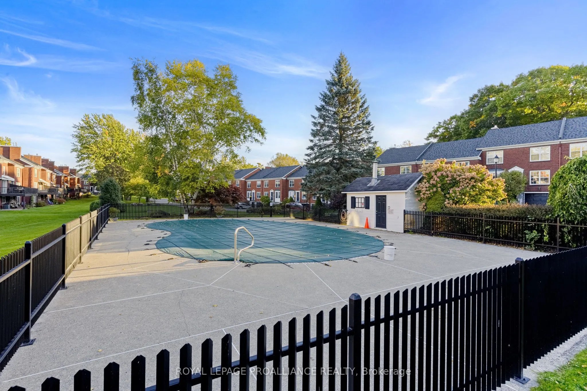 35 Country Club Place, #35