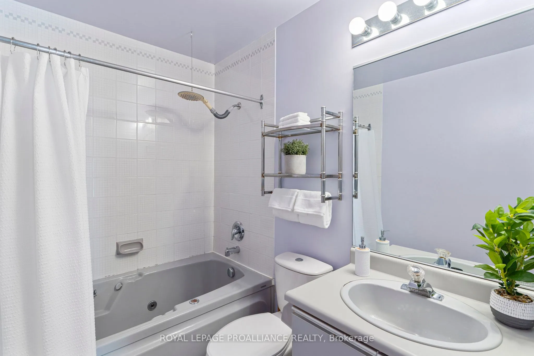 35 Country Club Place, #35
