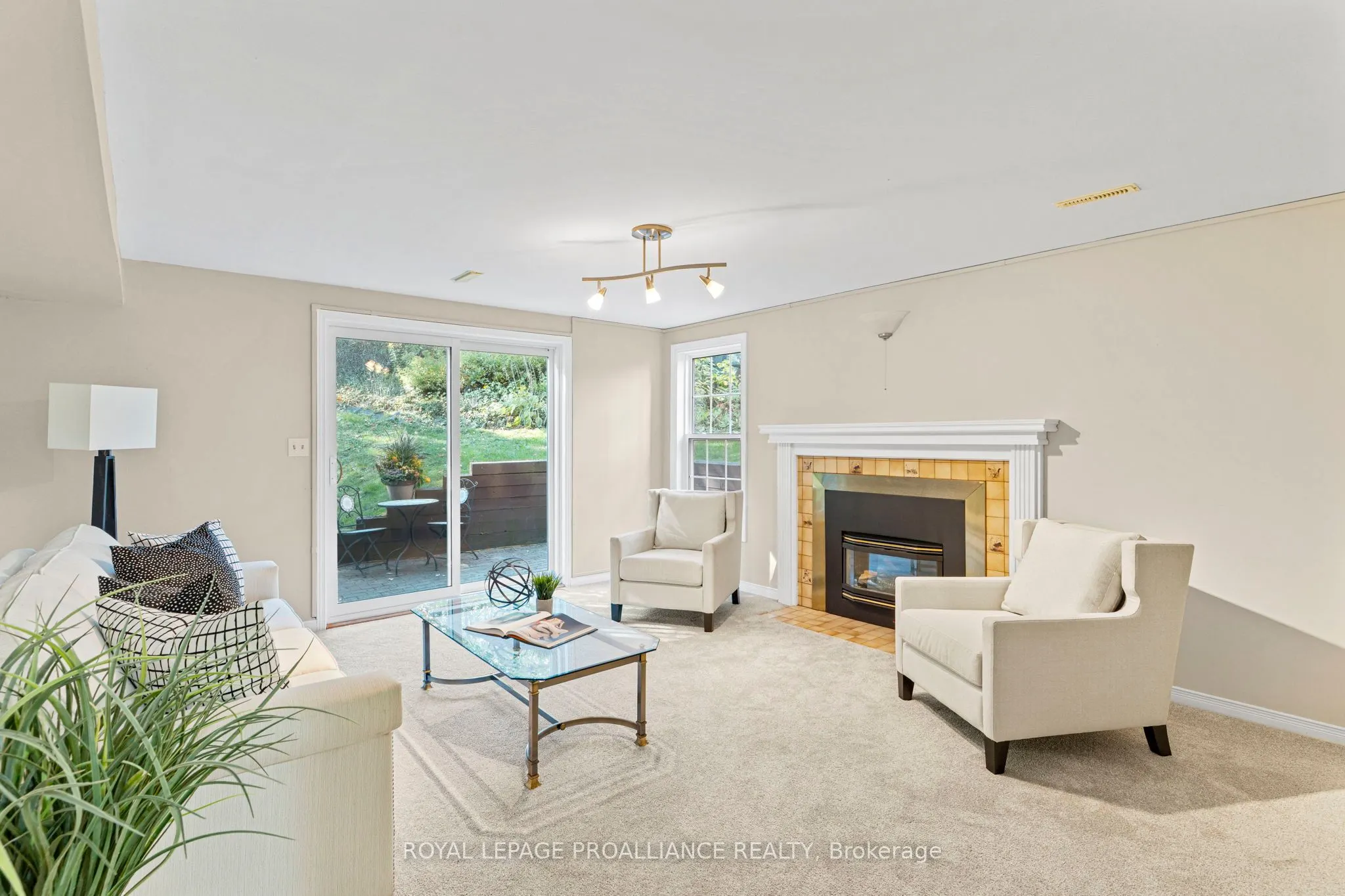 35 Country Club Place, #35