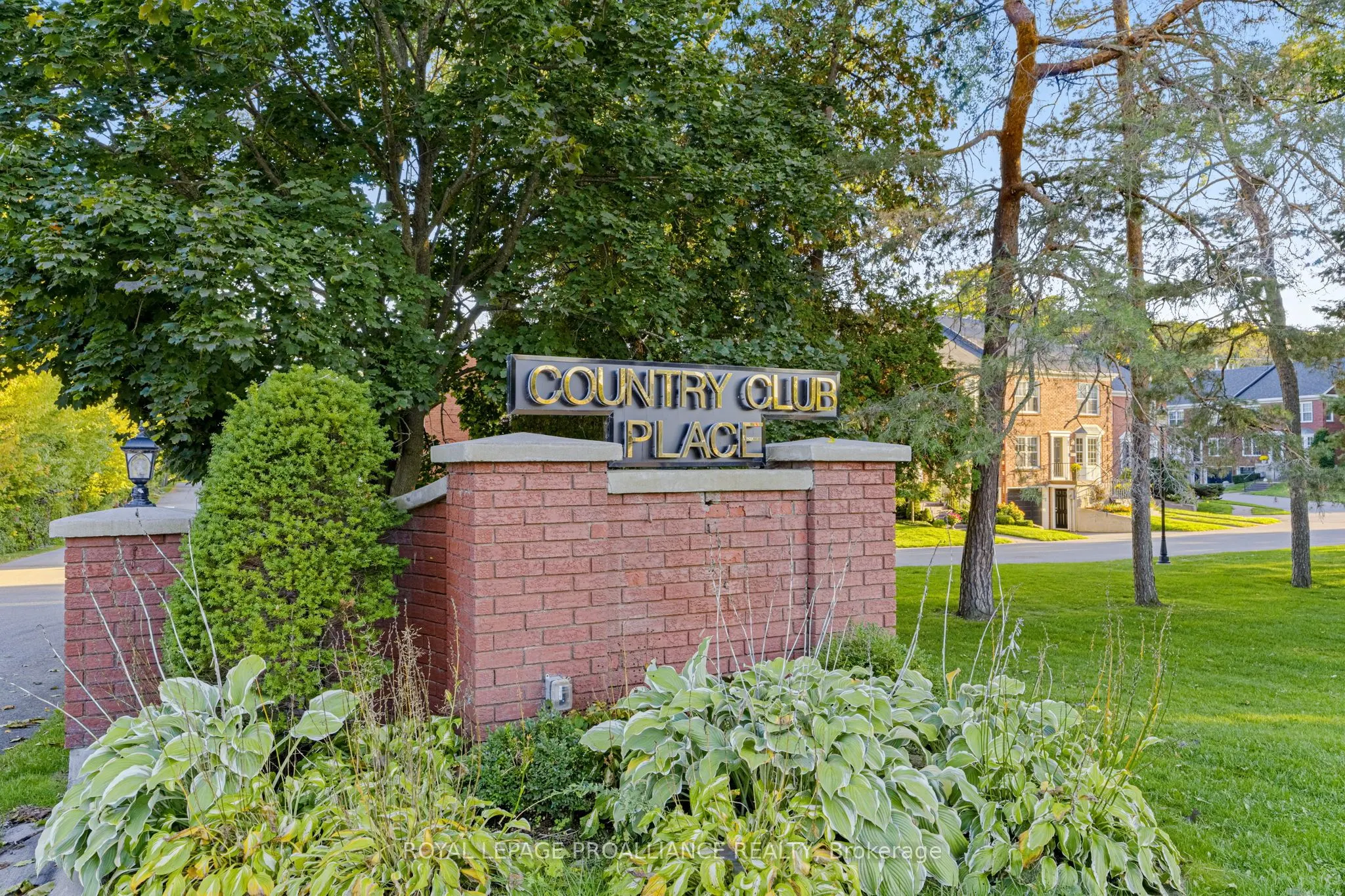 35 Country Club Place, #35