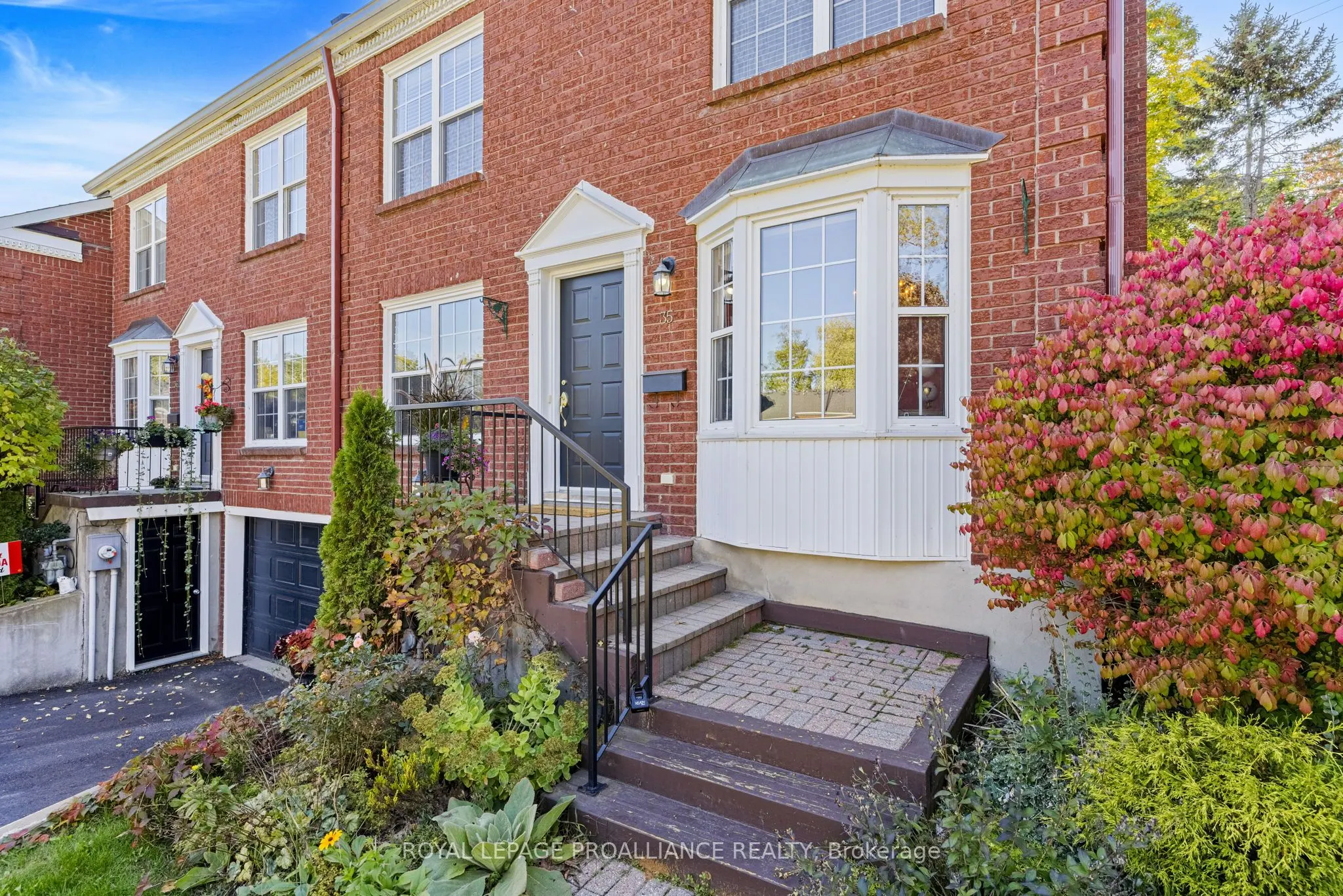 35 Country Club Place, #35