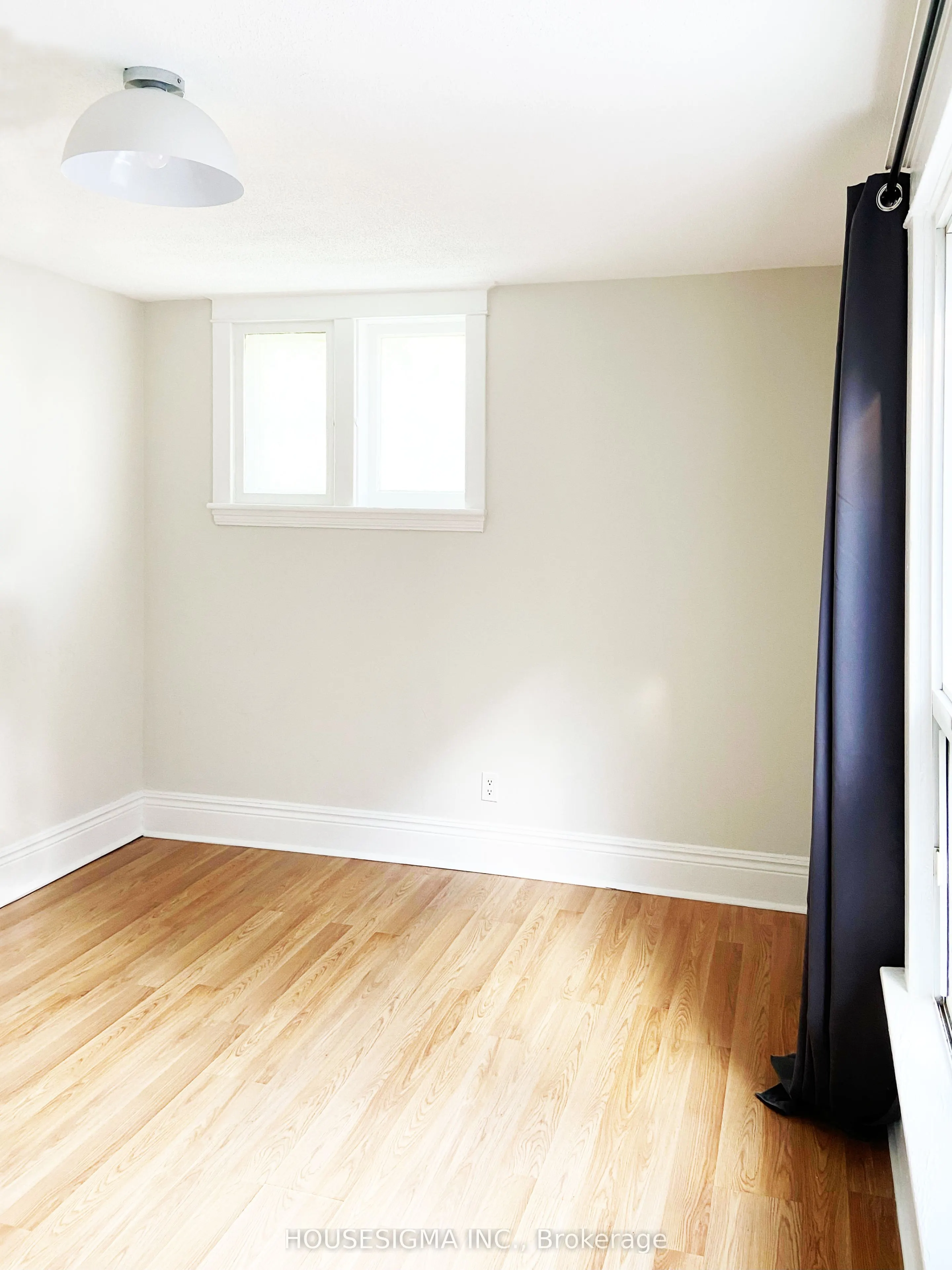 19 Erie Avenue, #Upper