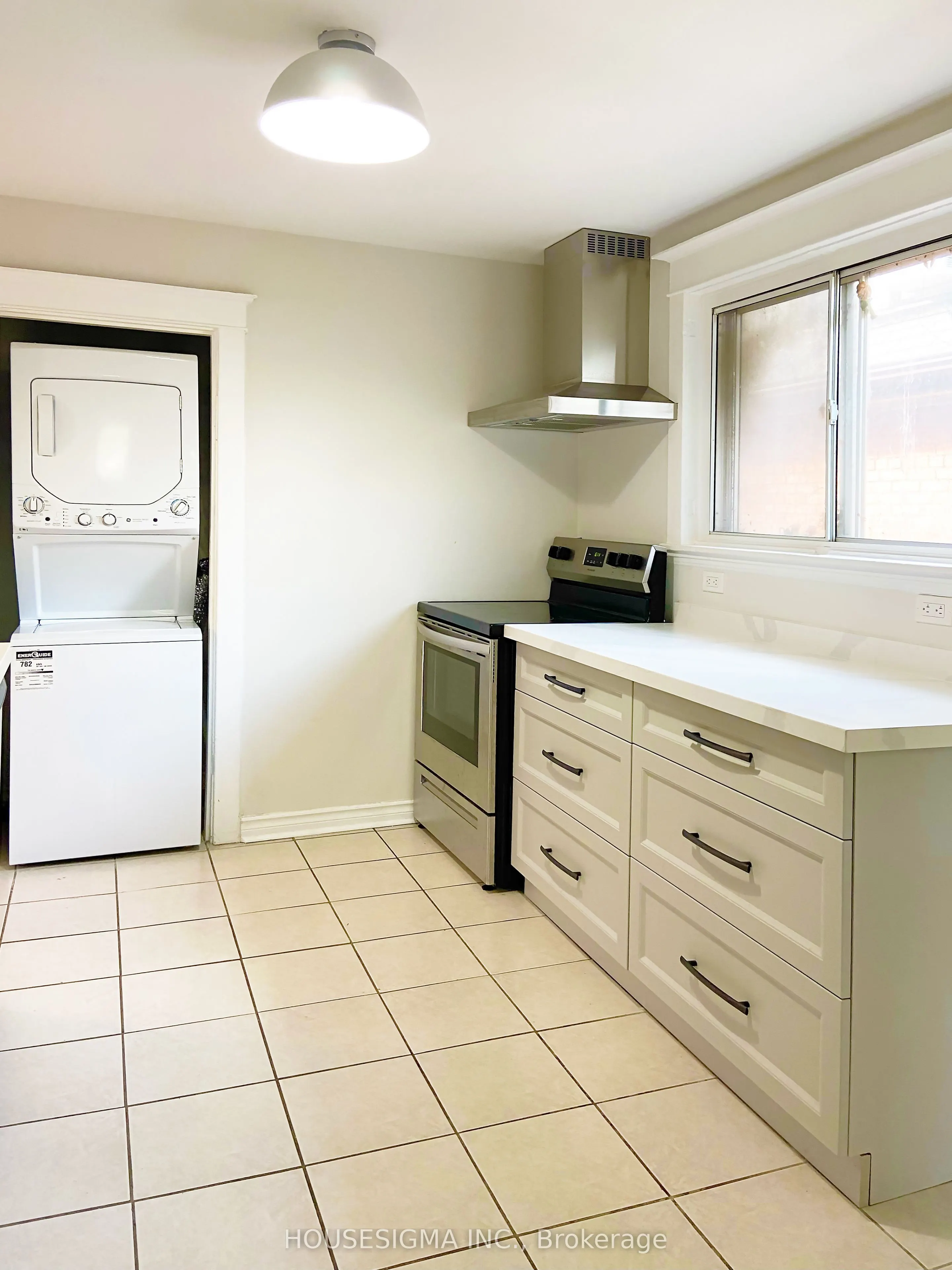 19 Erie Avenue, #Upper