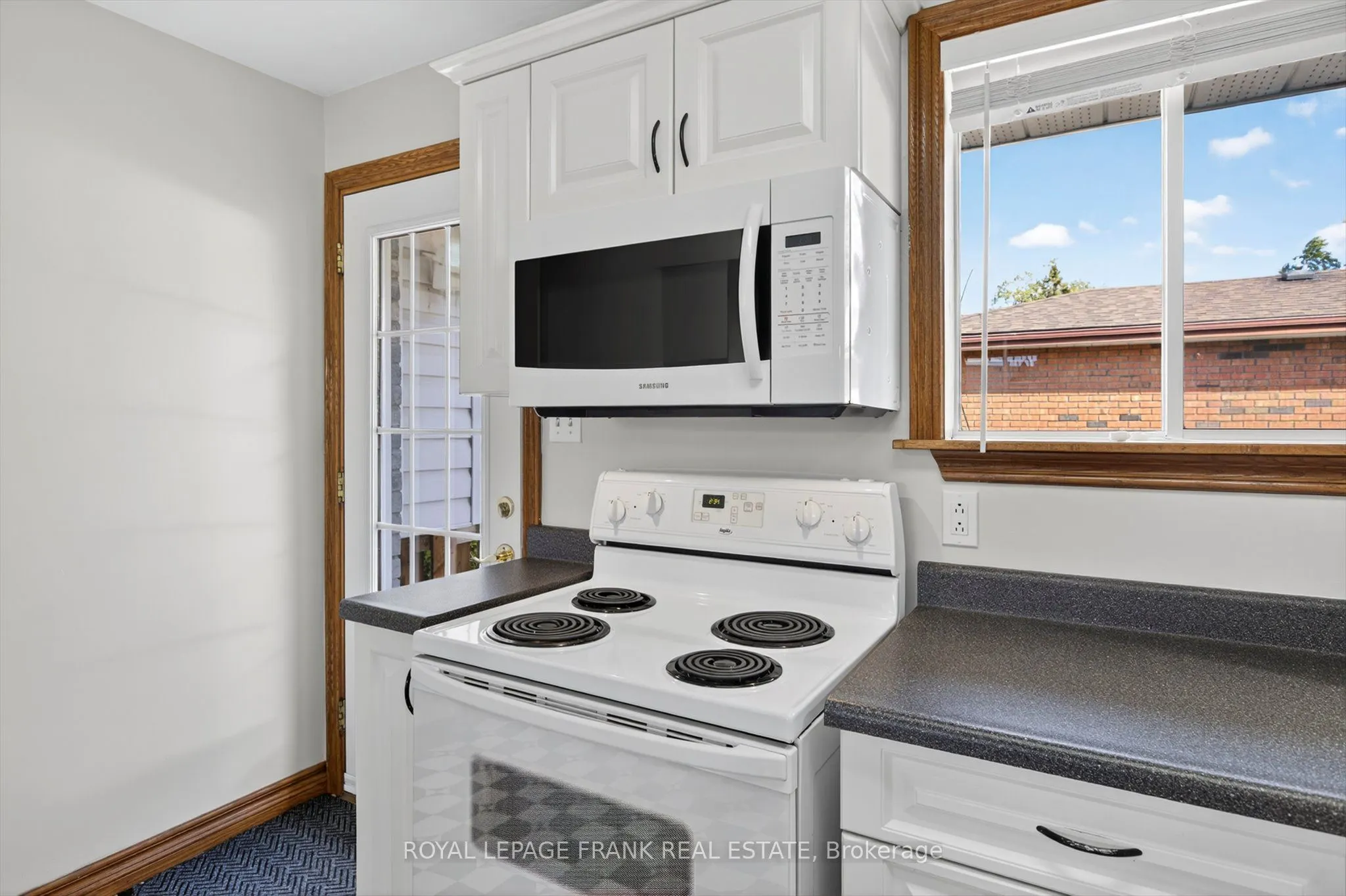 20 Colbourne St Street