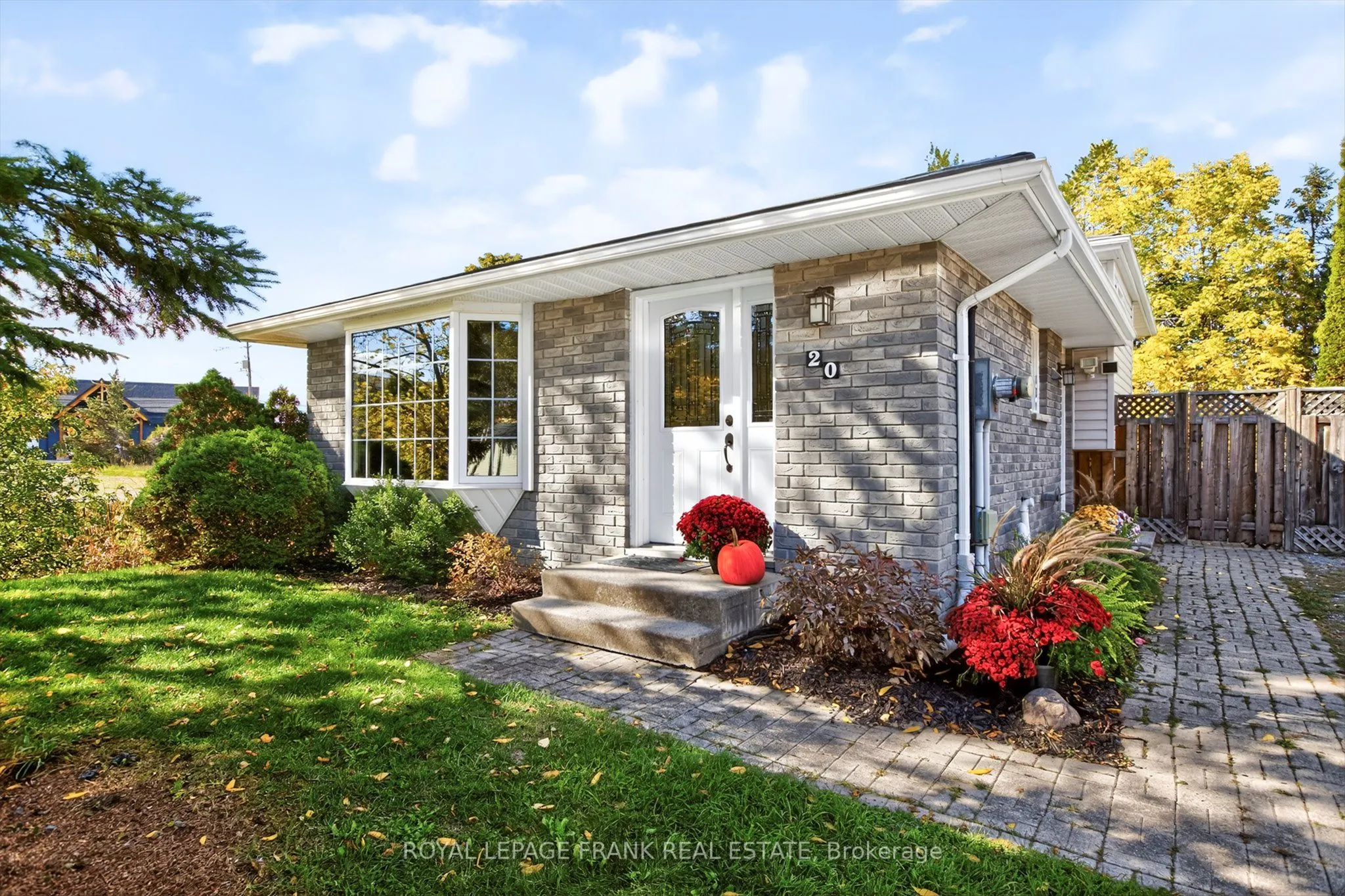 20 Colbourne St Street