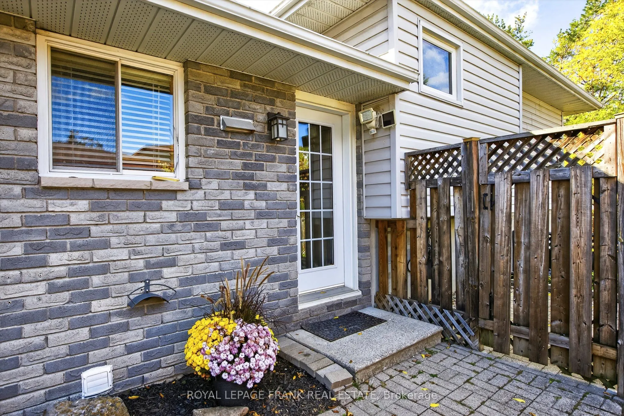 20 Colbourne St Street