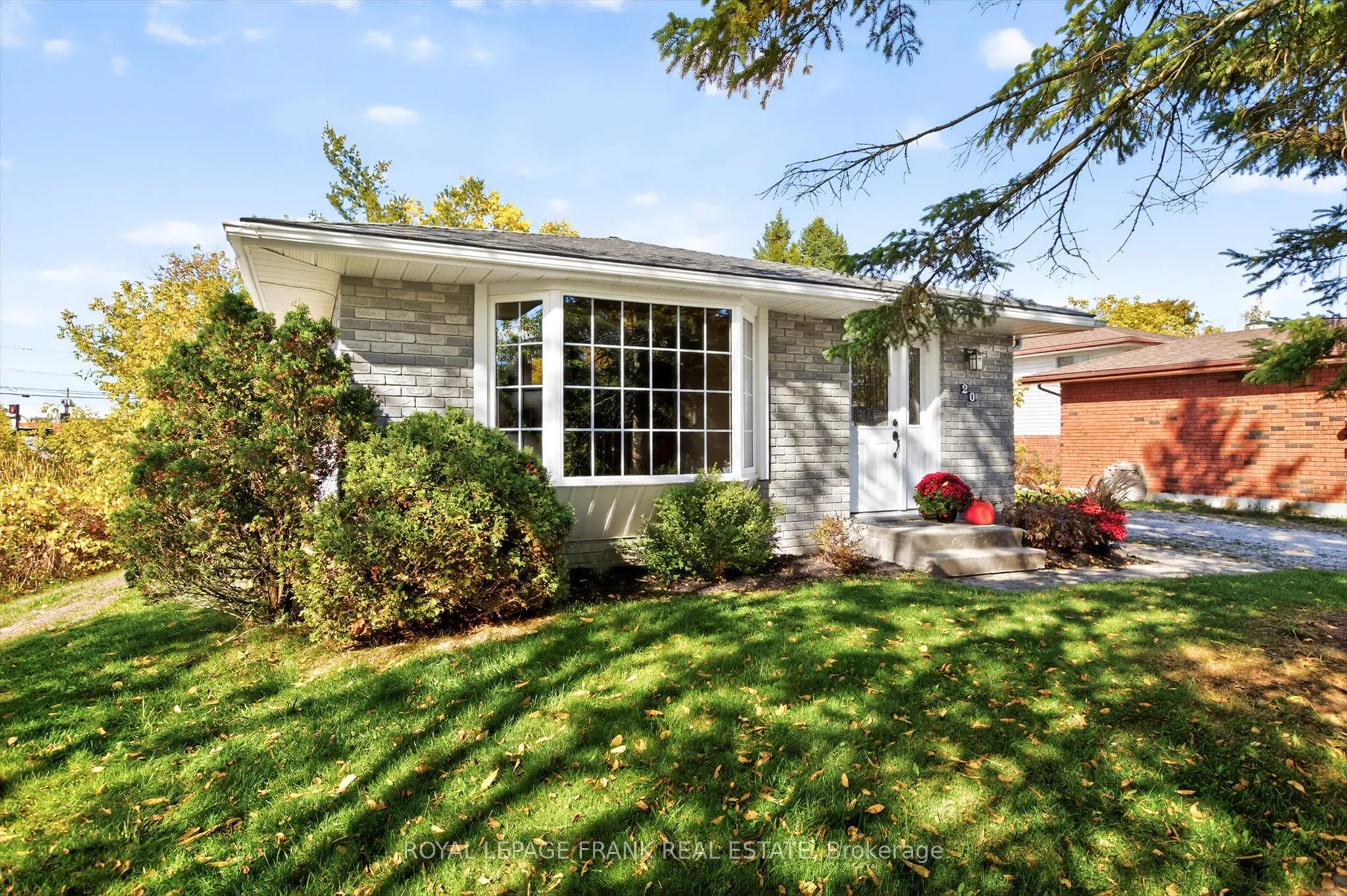 20 Colbourne St Street