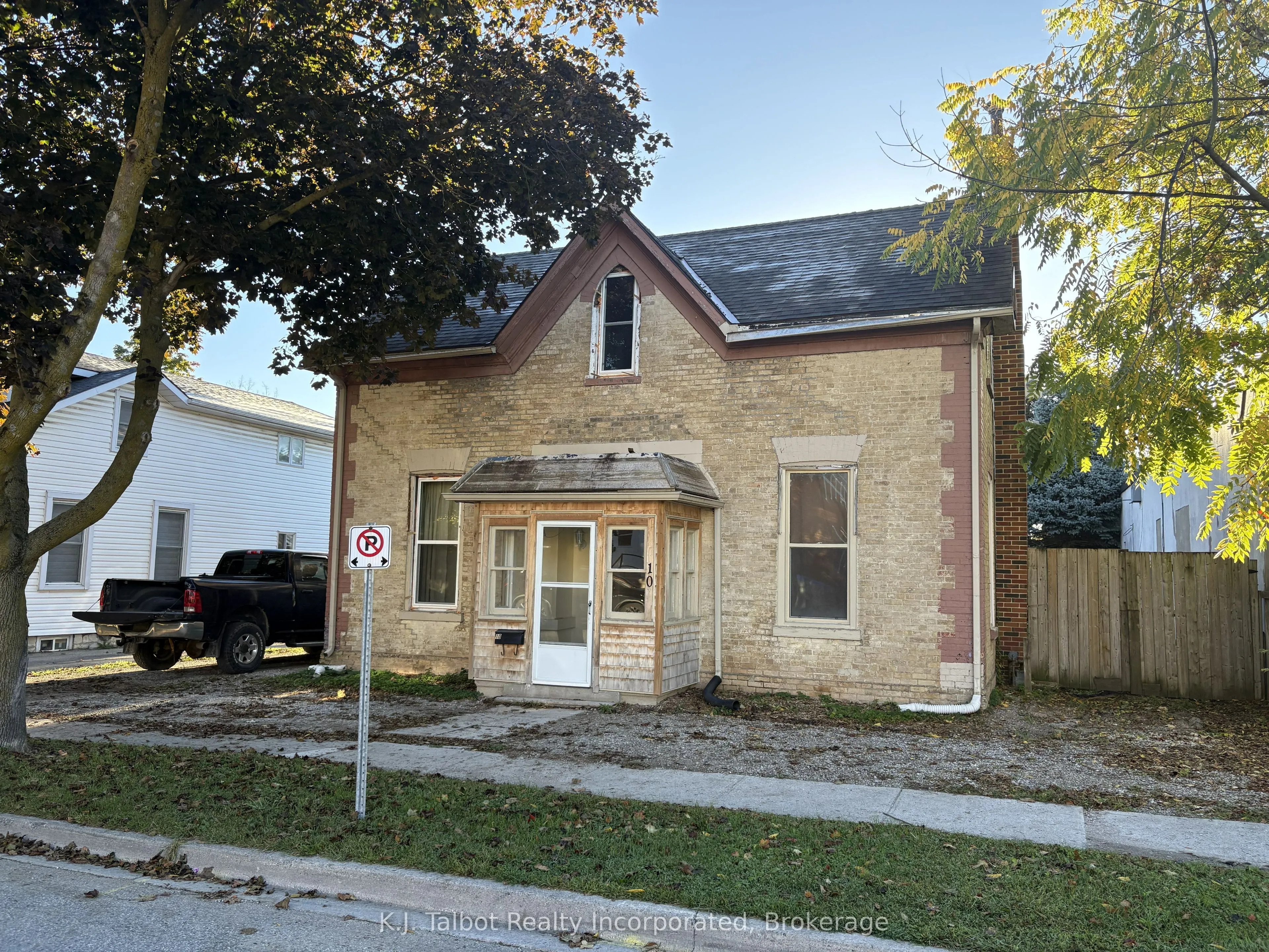 10 West William Street
