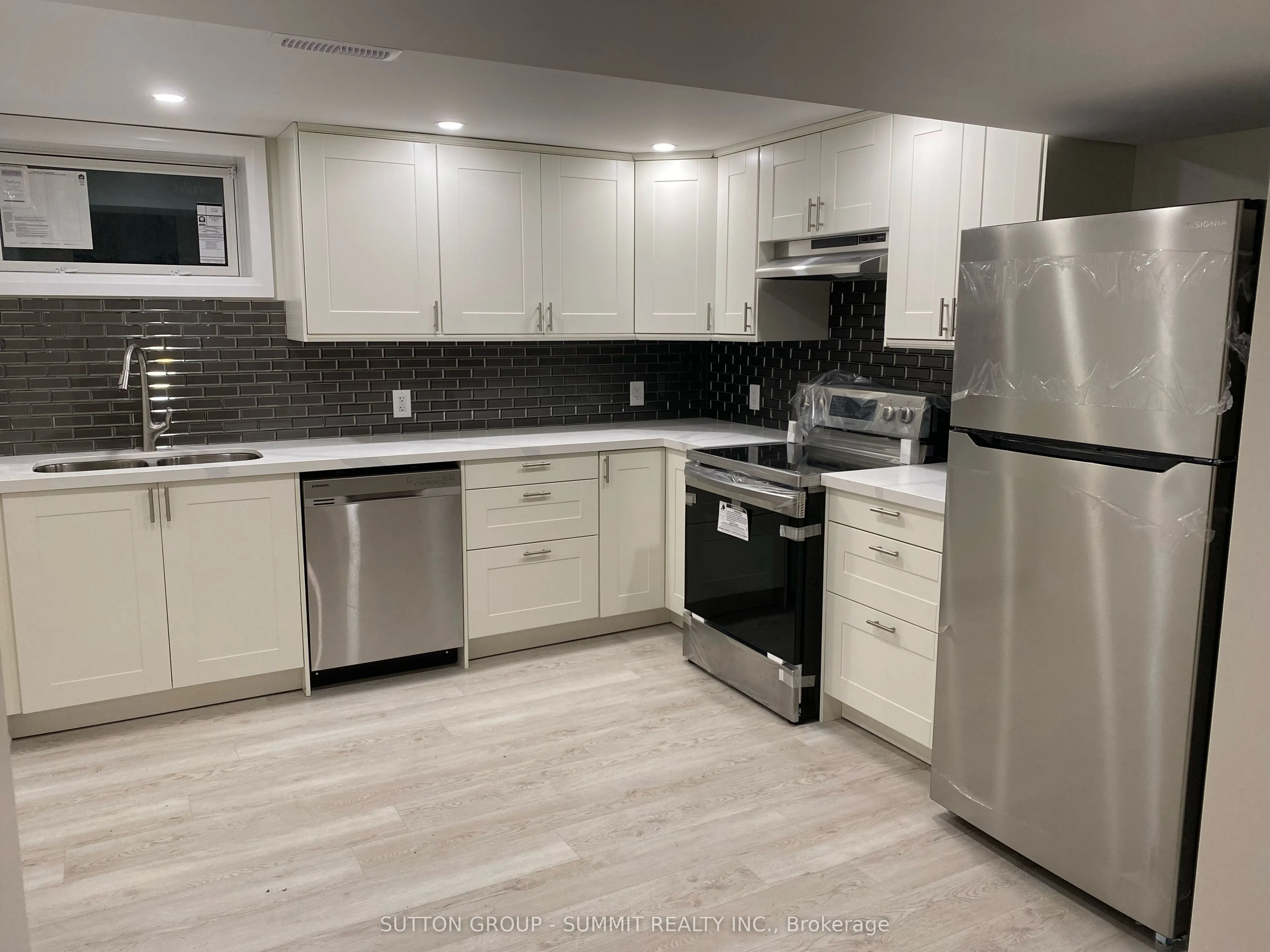 160 Macassa Avenue, #Basement