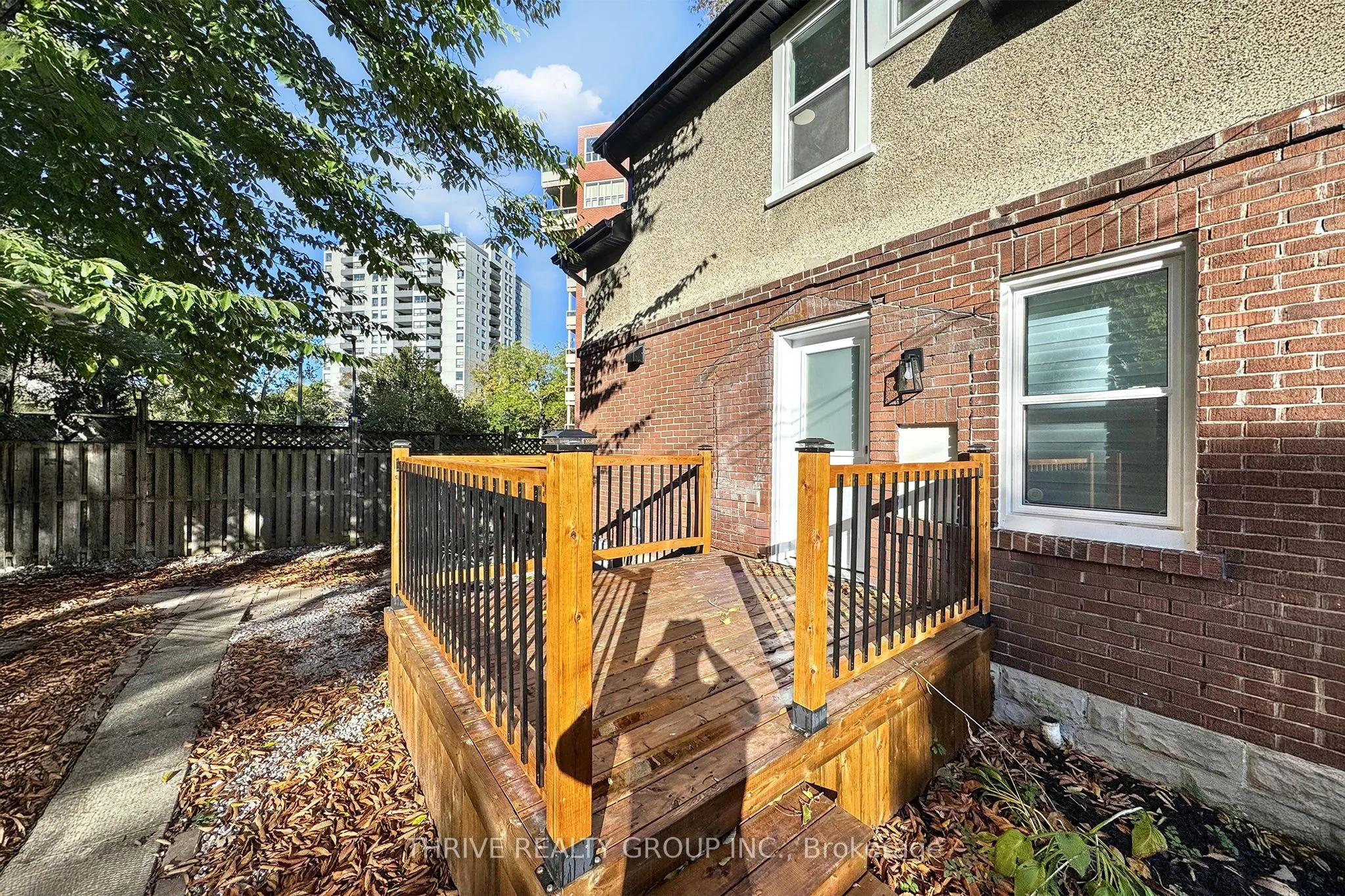 5 Beechwood Place