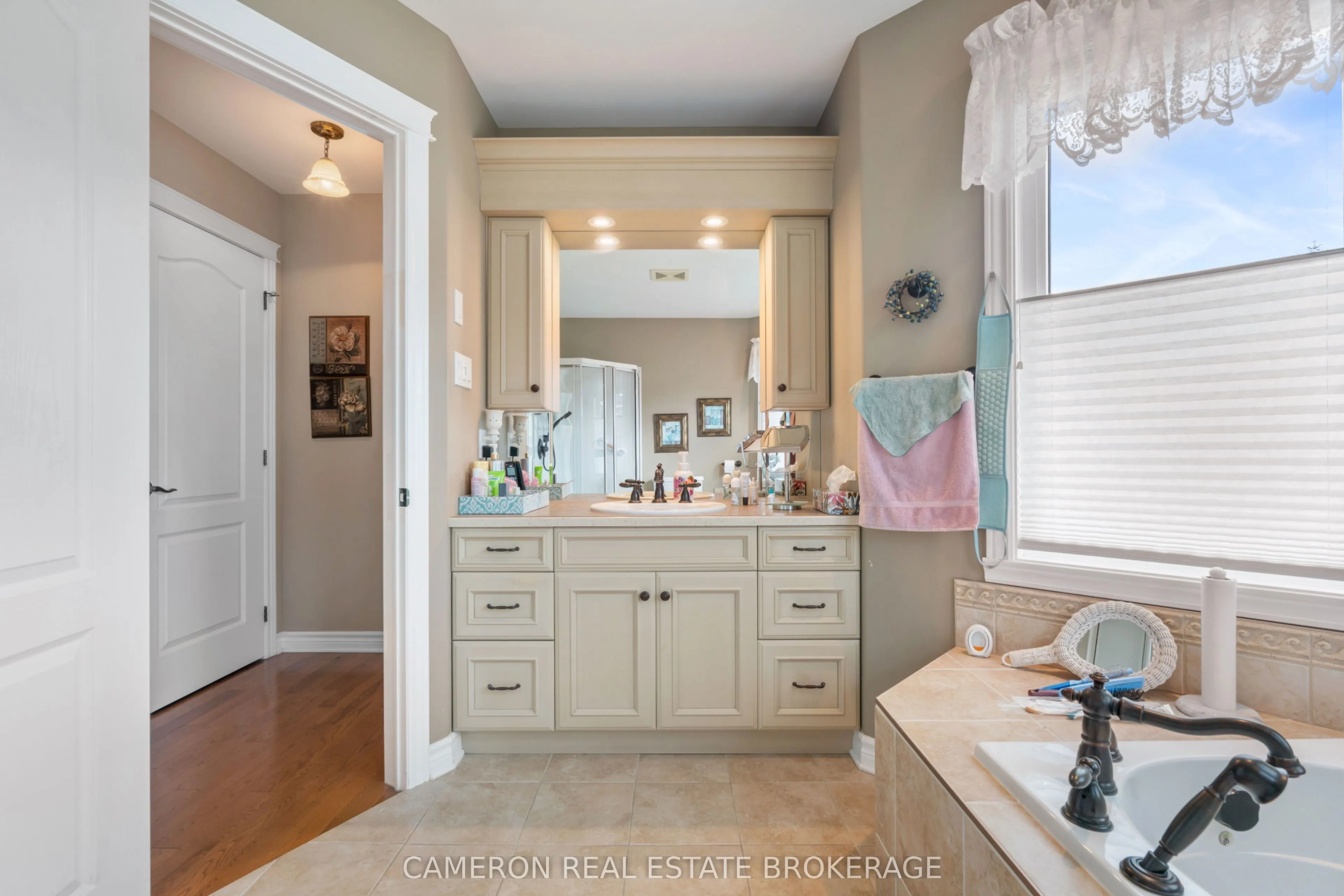 18105 Farlinger Drive