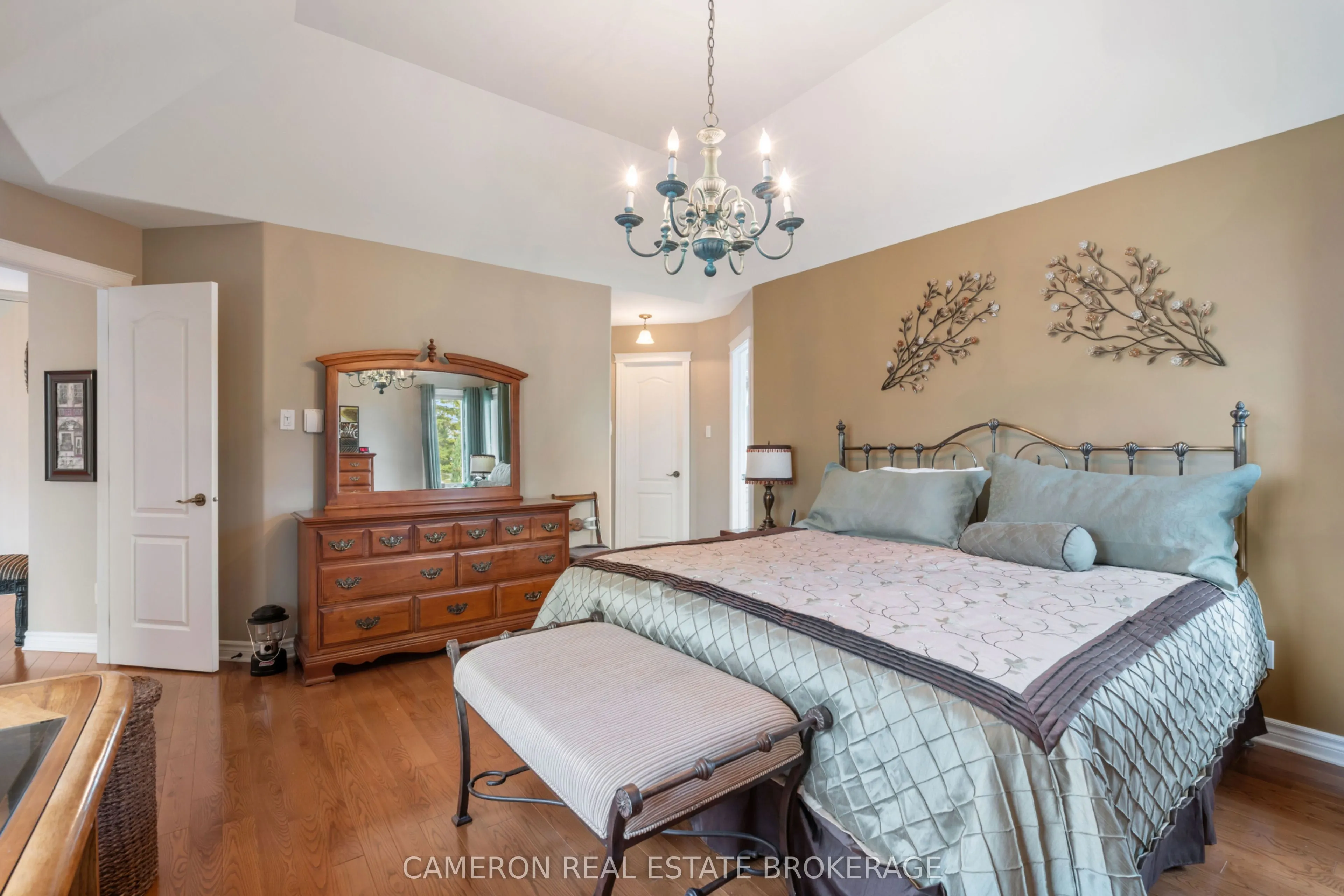 18105 Farlinger Drive