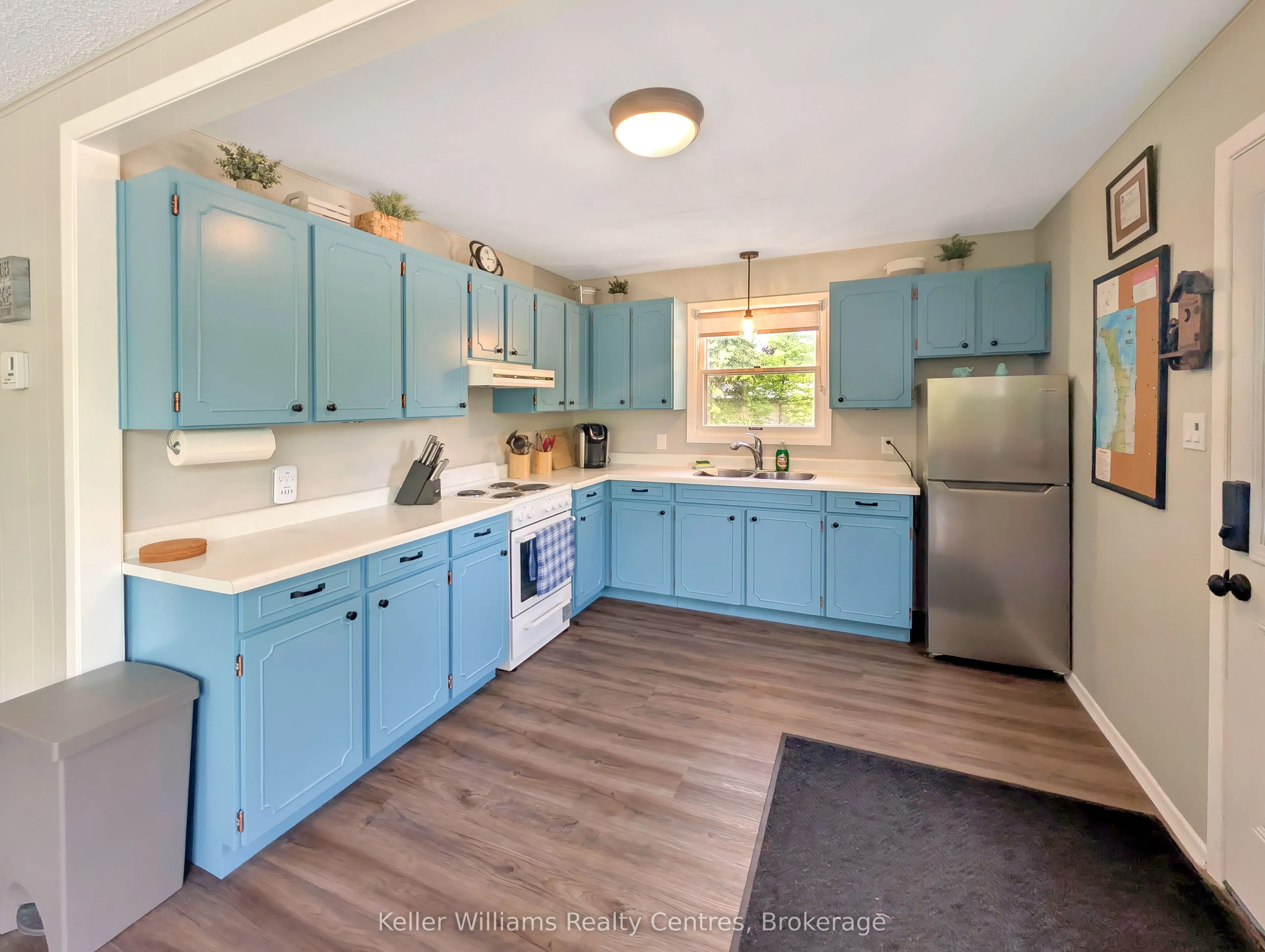 12 Pierce Street S