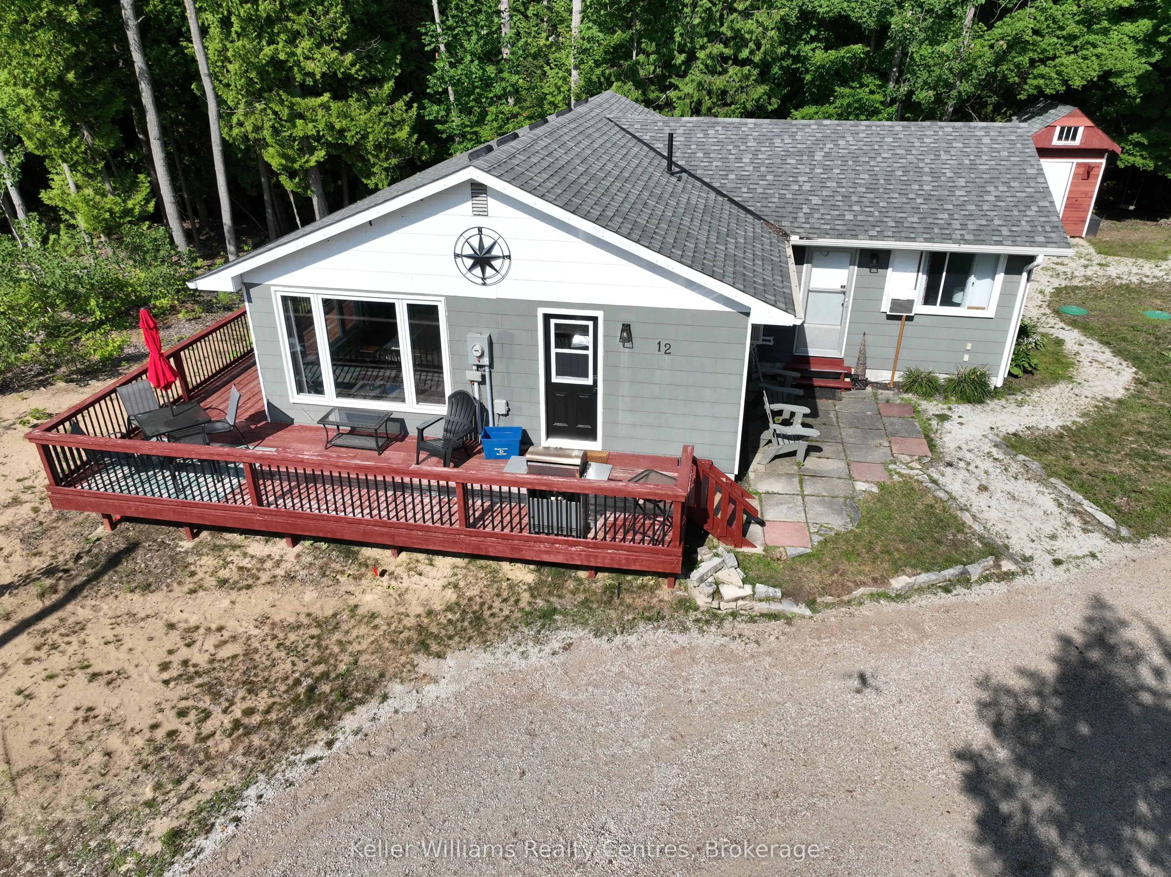 12 Pierce Street S