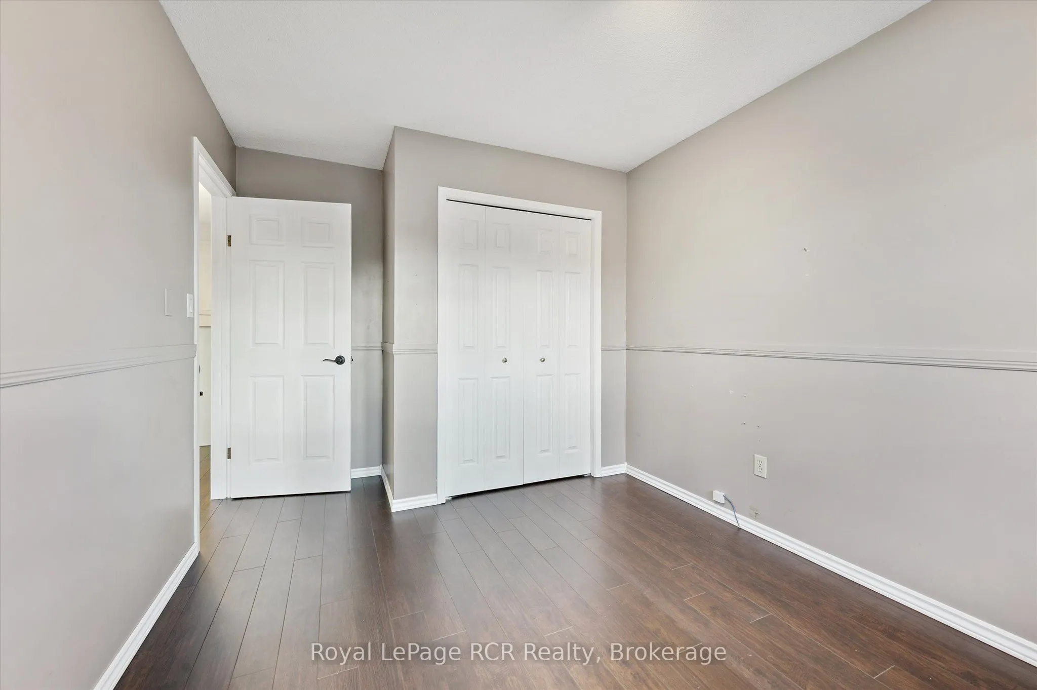 551 Oakview Crescent