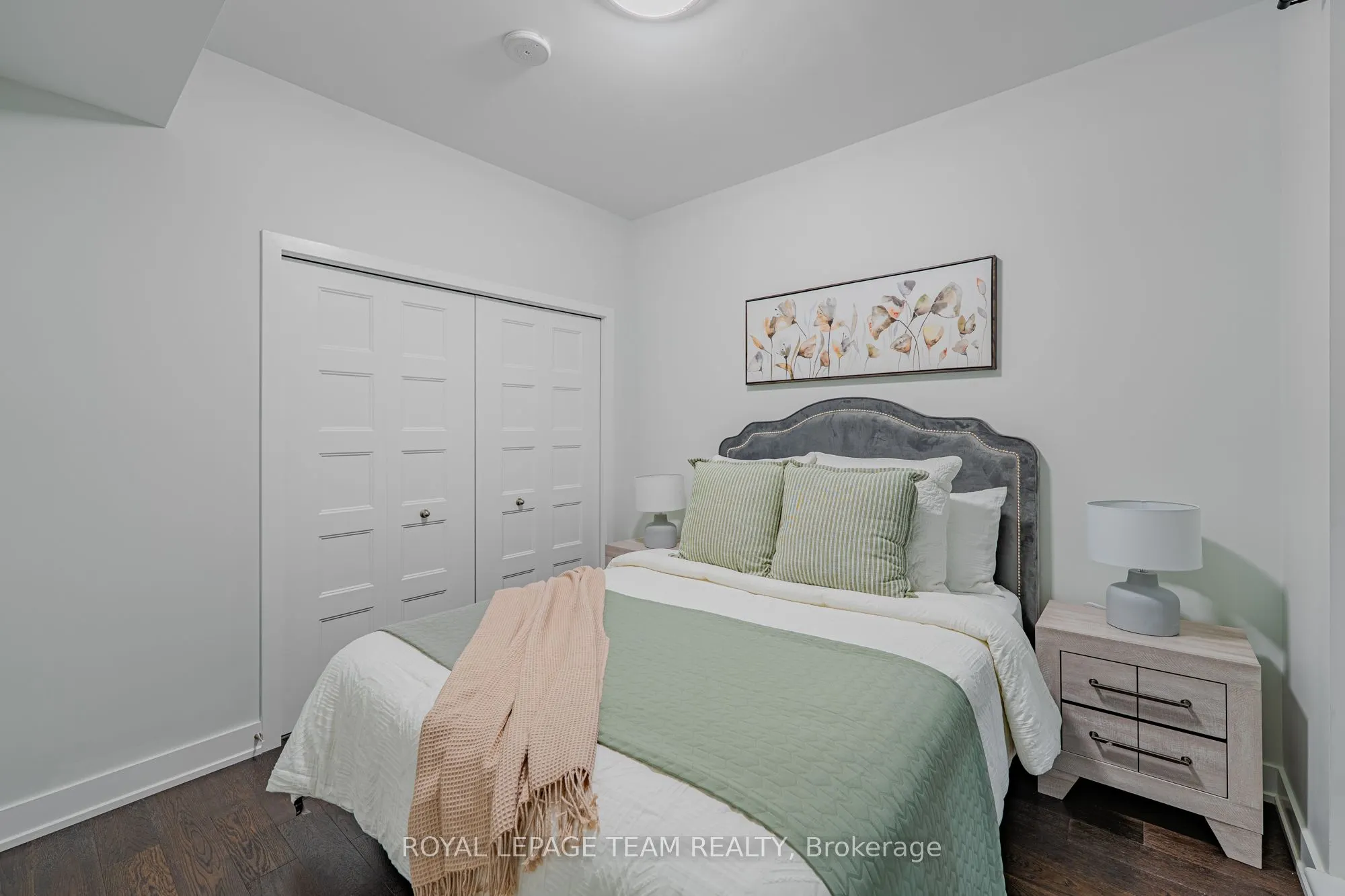 200 Inlet Private, #1106