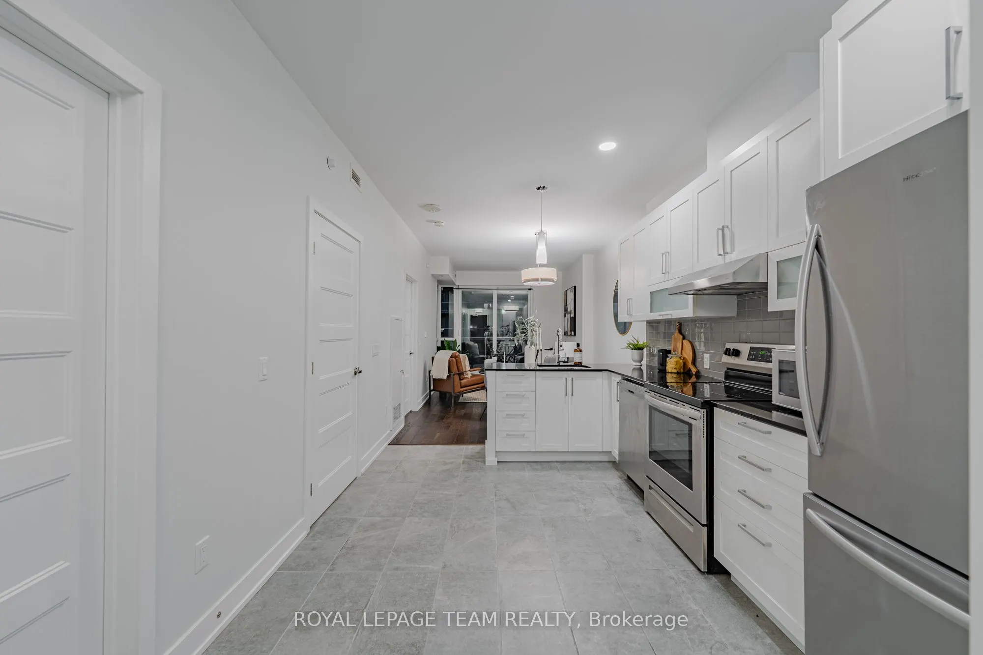 200 Inlet Private, #1106