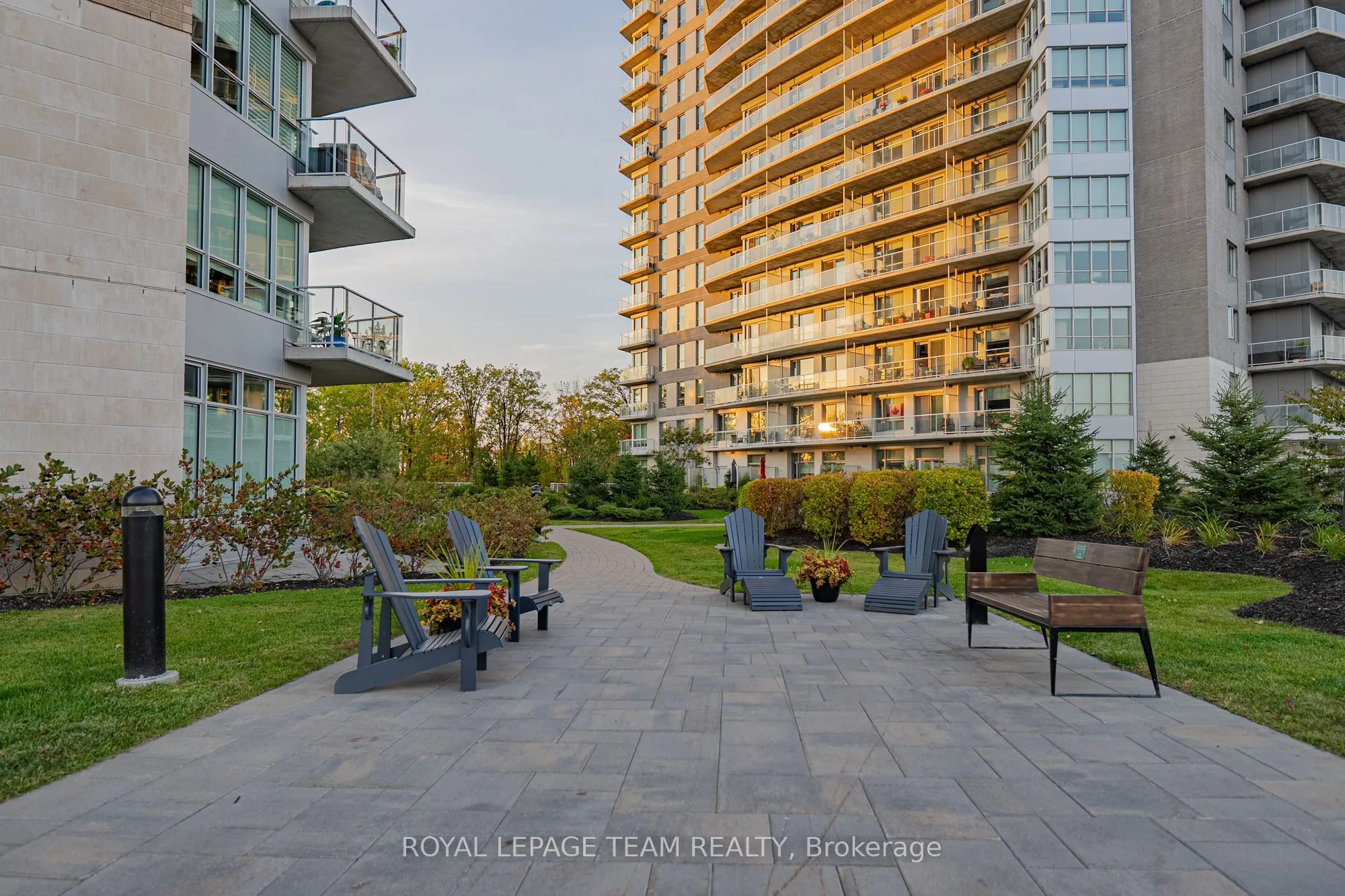 200 Inlet Private, #1106