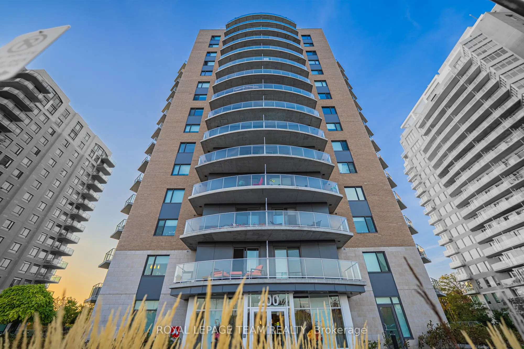 200 Inlet Private, #1106