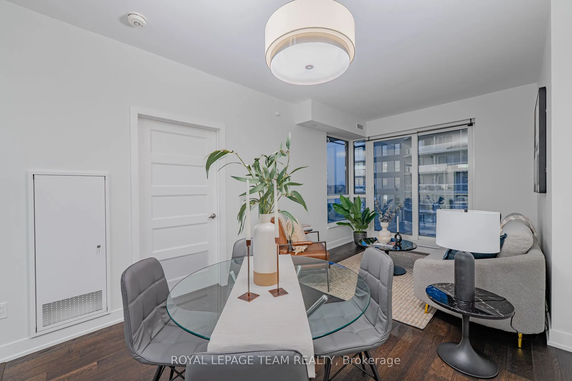 200 Inlet Private, #1106