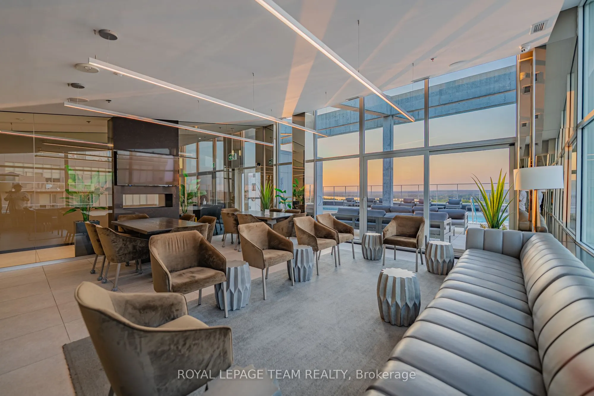 200 Inlet Private, #1106